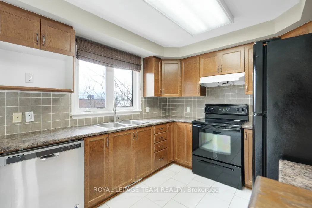Photo 15 of Unit 136, 1512 Walkley Road, Ottawa, Heron Gate/Industrial Park — HOMEH