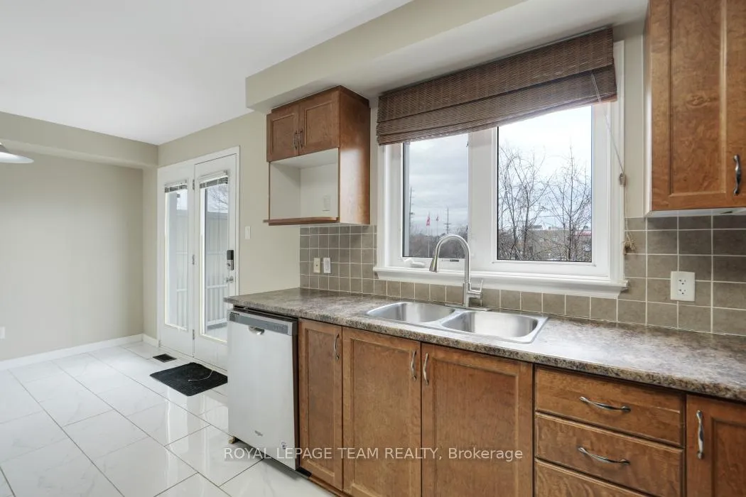 Photo 16 of Unit 136, 1512 Walkley Road, Ottawa, Heron Gate/Industrial Park — HOMEH