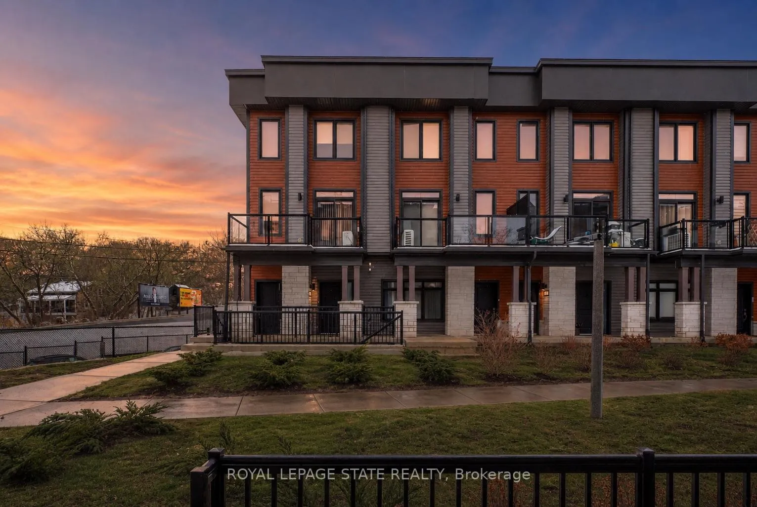 Front of Unit 38, 2 Willow Street
