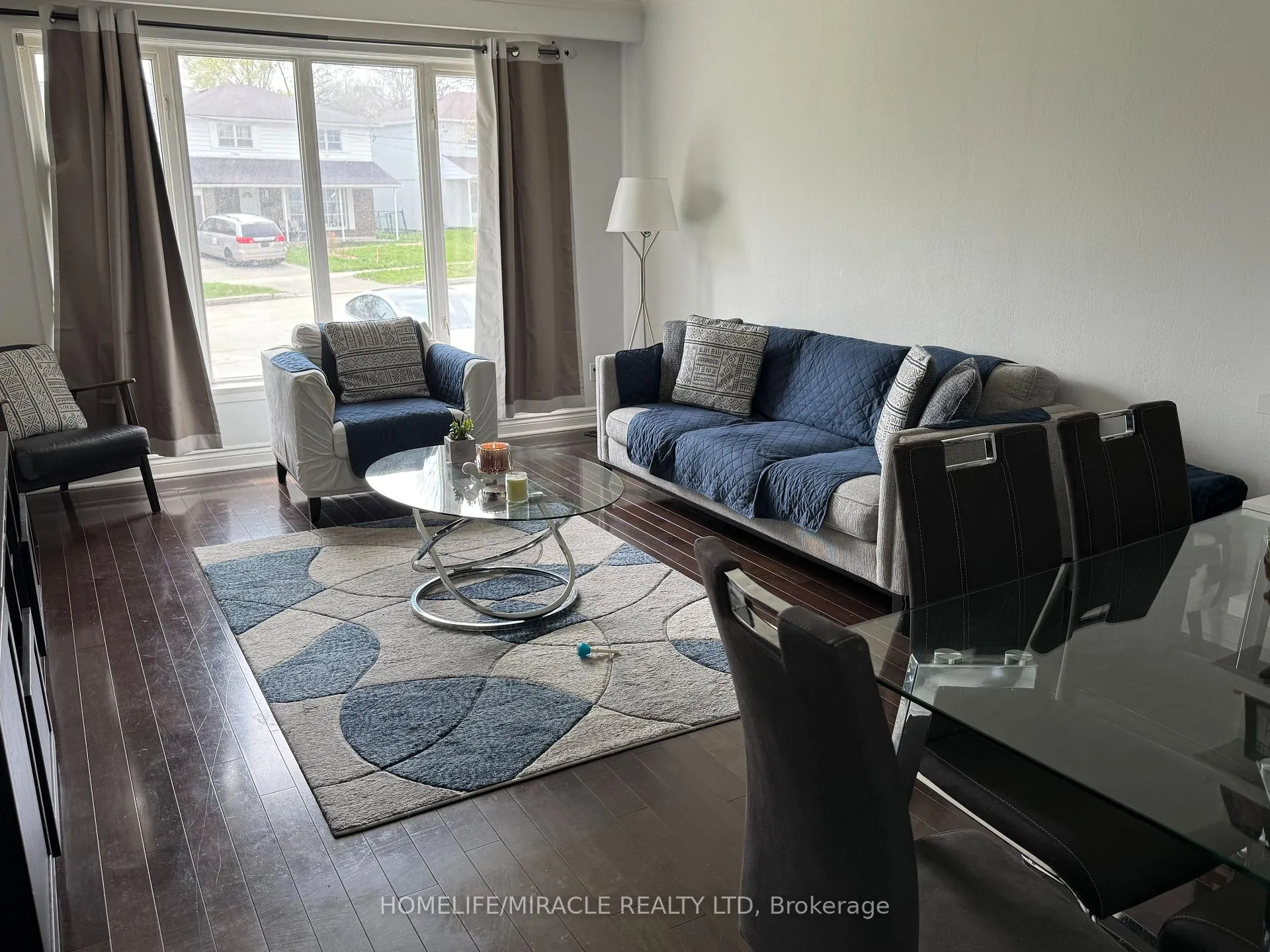 Photo 3 of 84 Shendale Drive, Etobicoke, Elms-Old Rexdale — HOMEH