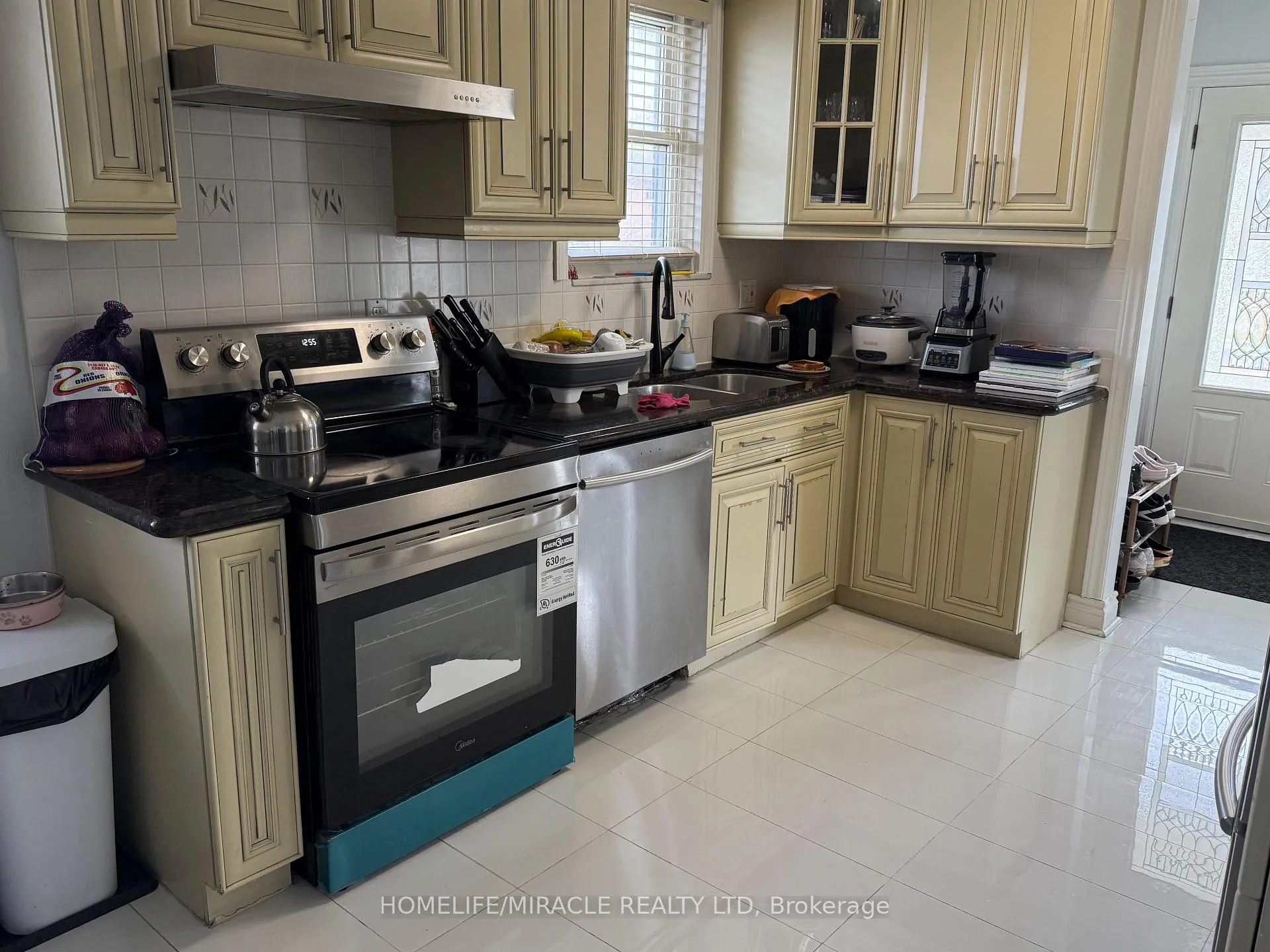 Photo 4 of 84 Shendale Drive, Etobicoke, Elms-Old Rexdale — HOMEH