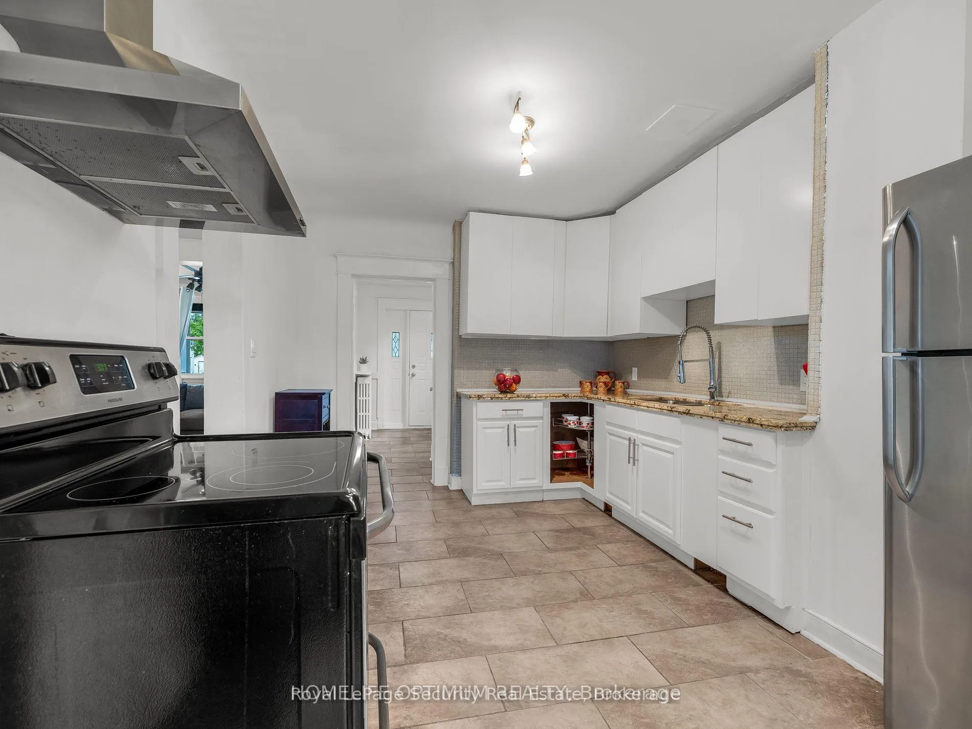 Photo 10 of 35 Bayfield Avenue, Hamilton, Industrial Sector — HOMEH