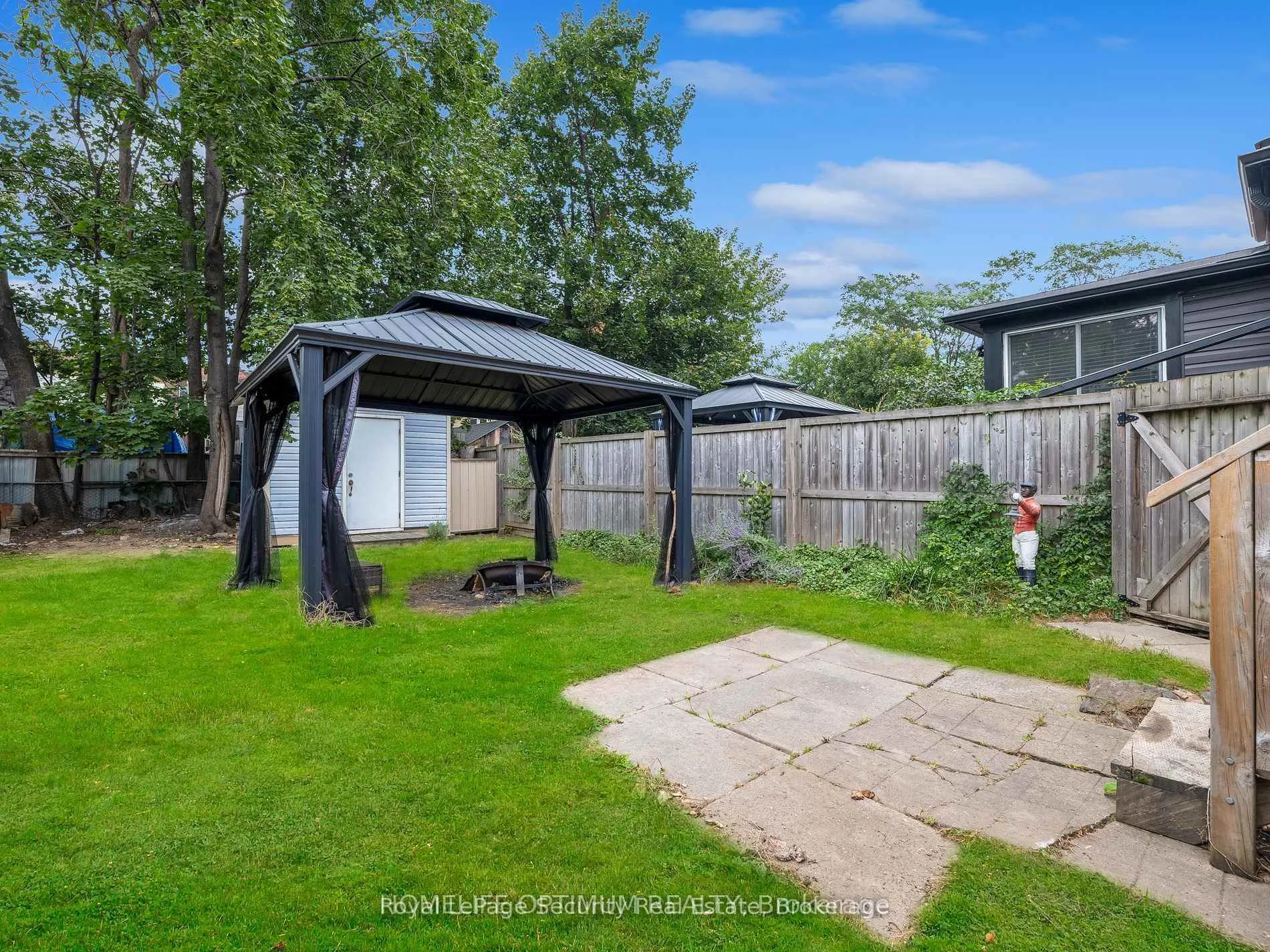 Photo 22 of 35 Bayfield Avenue, Hamilton, Industrial Sector — HOMEH