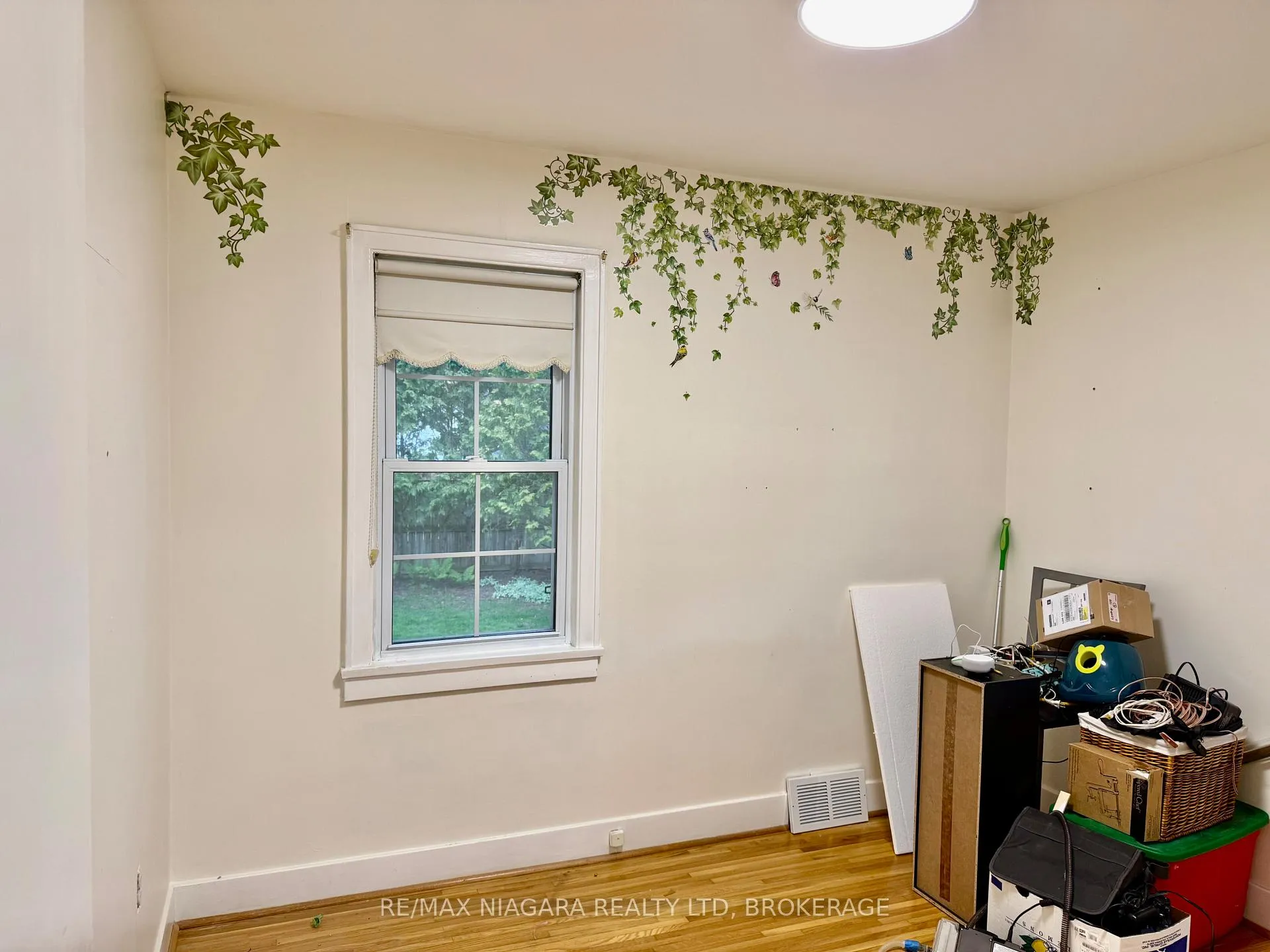 Photo 10 of Unit MAIN, 39 Maplewood Drive, St. Catharines, Vine/Linwell — HOMEH