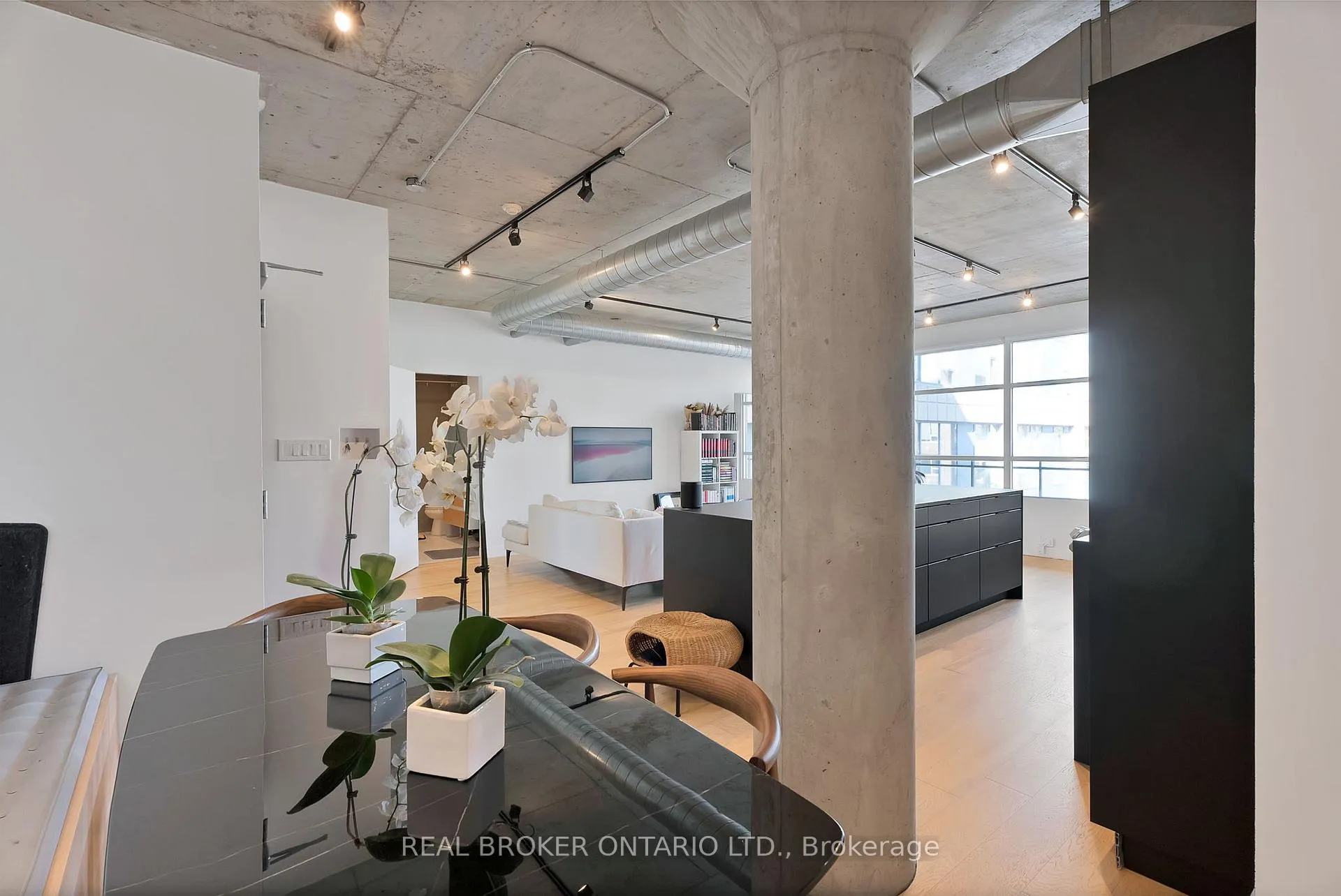 Photo 6 of 42 Camden Street, Toronto, Waterfront Communities — HOMEH
