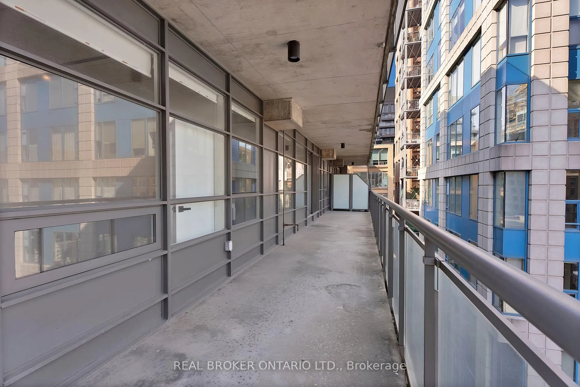 Photo 24 of 42 Camden Street, Toronto, Waterfront Communities — HOMEH