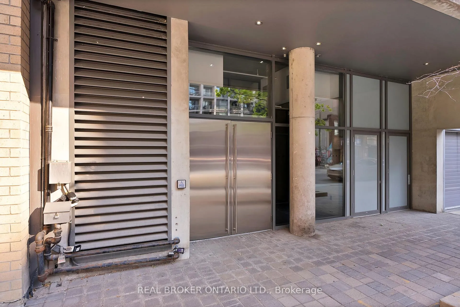 Photo 32 of 42 Camden Street, Toronto, Waterfront Communities — HOMEH