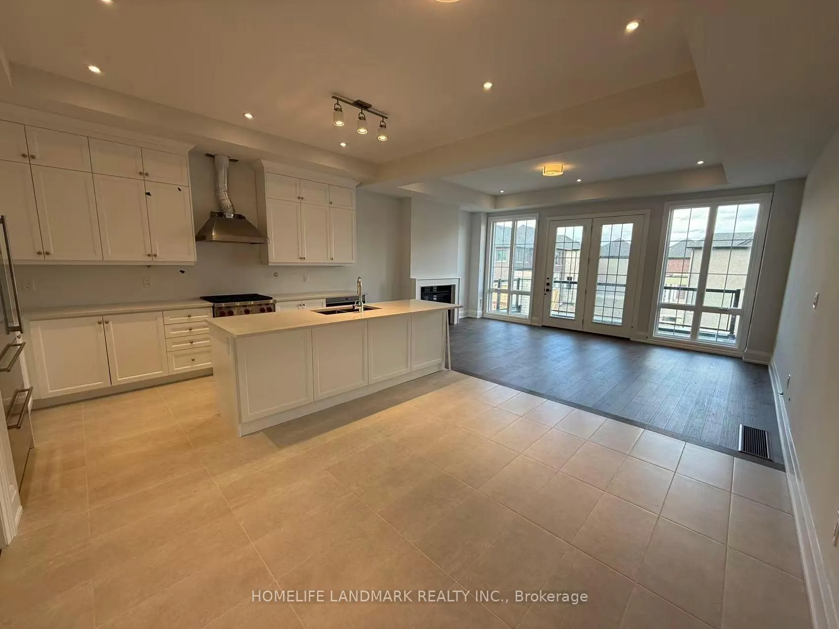 Photo 2 of 415 York Downs Boulevard, Markham, Cachet — HOMEH