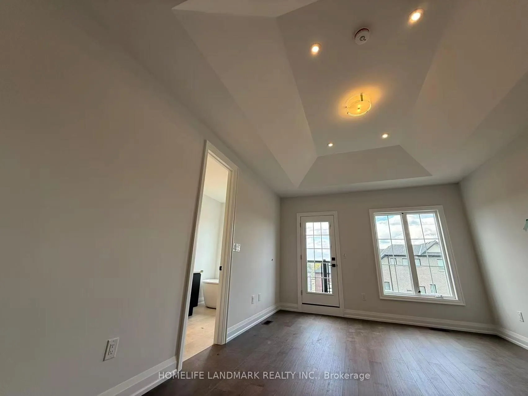 Photo 10 of 415 York Downs Boulevard, Markham, Cachet — HOMEH