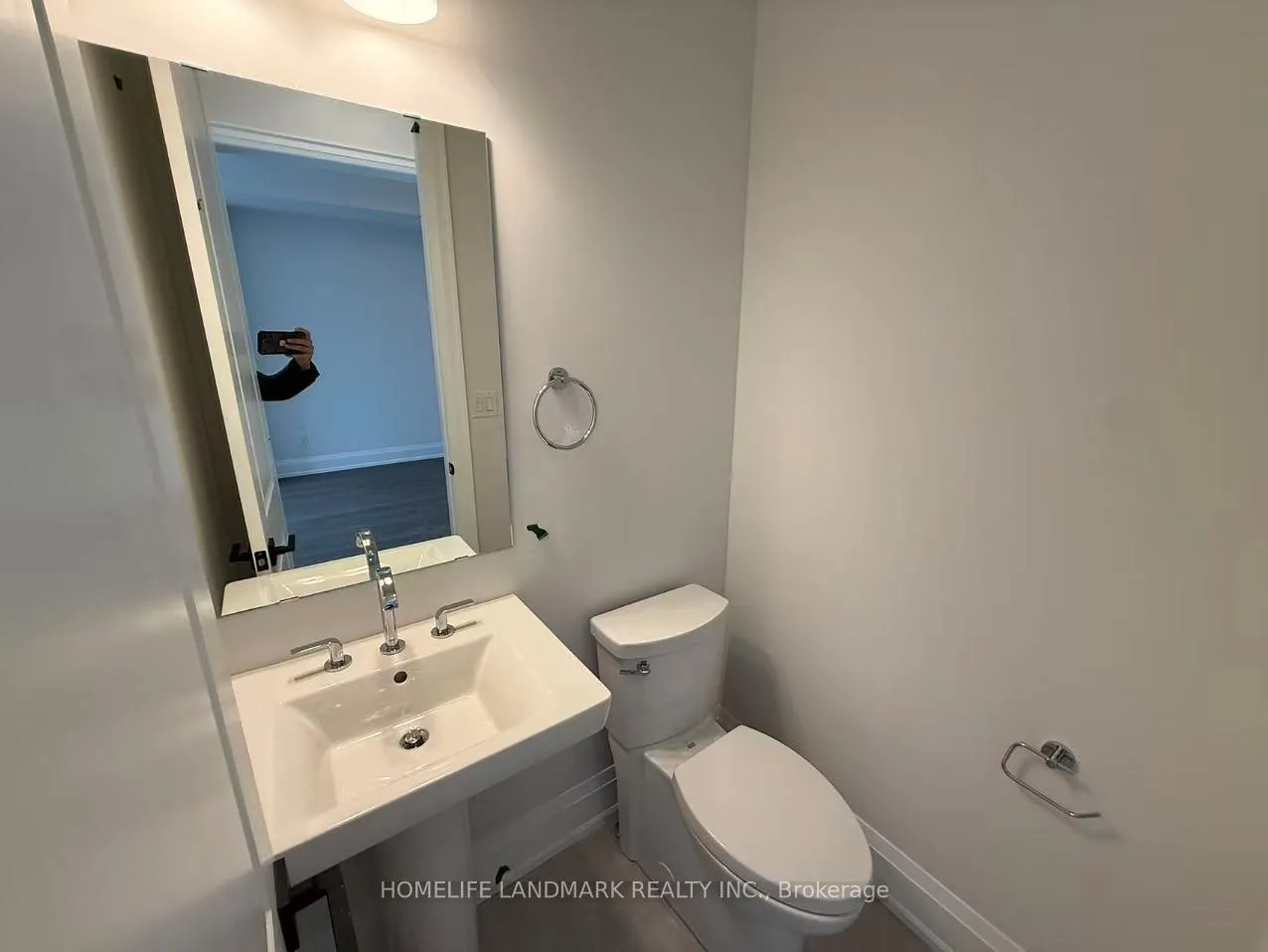 Photo 13 of 415 York Downs Boulevard, Markham, Cachet — HOMEH