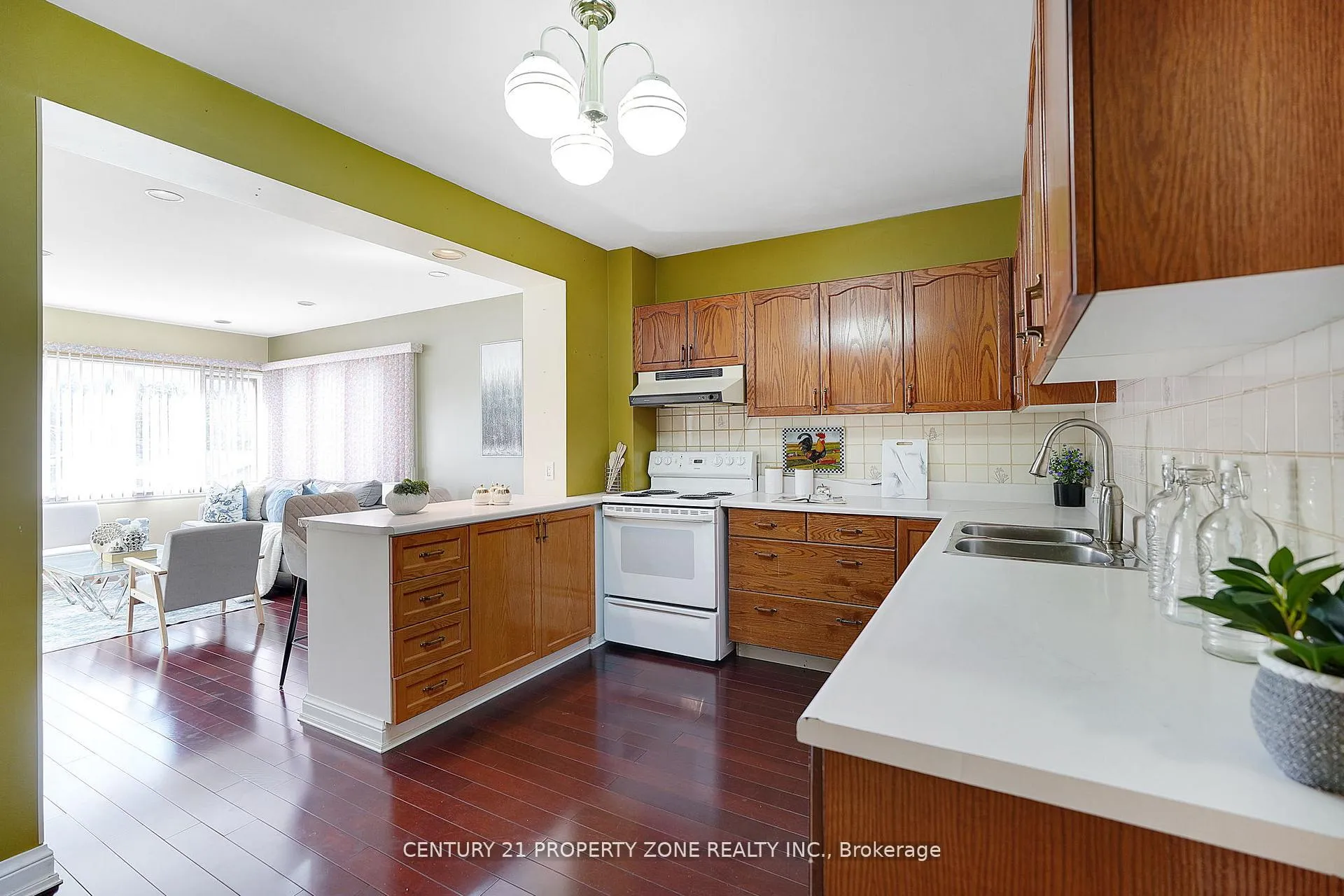 Photo 8 of 97 Sparkhall Avenue, Toronto, North Riverdale — HOMEH