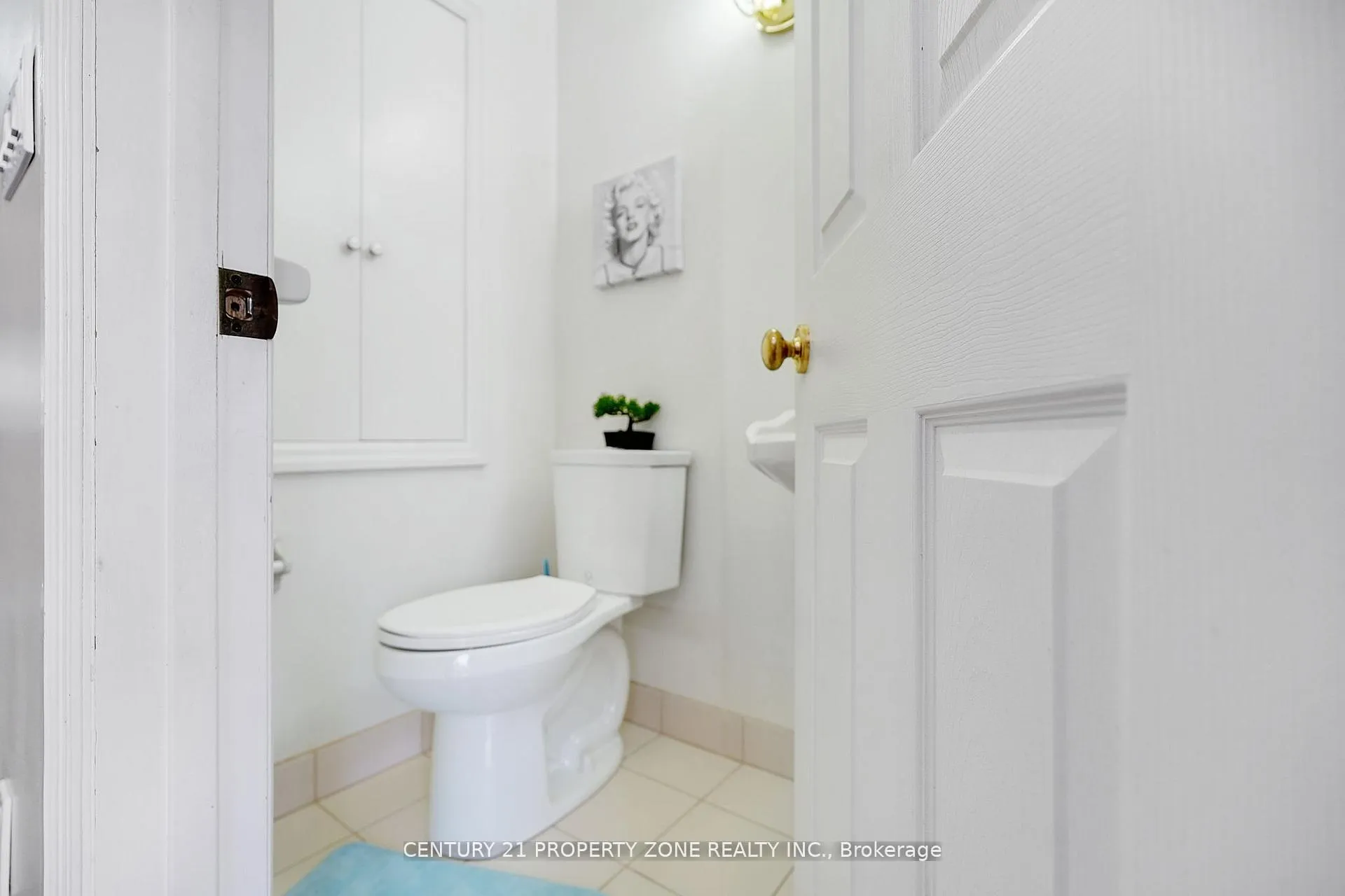 Photo 12 of 97 Sparkhall Avenue, Toronto, North Riverdale — HOMEH