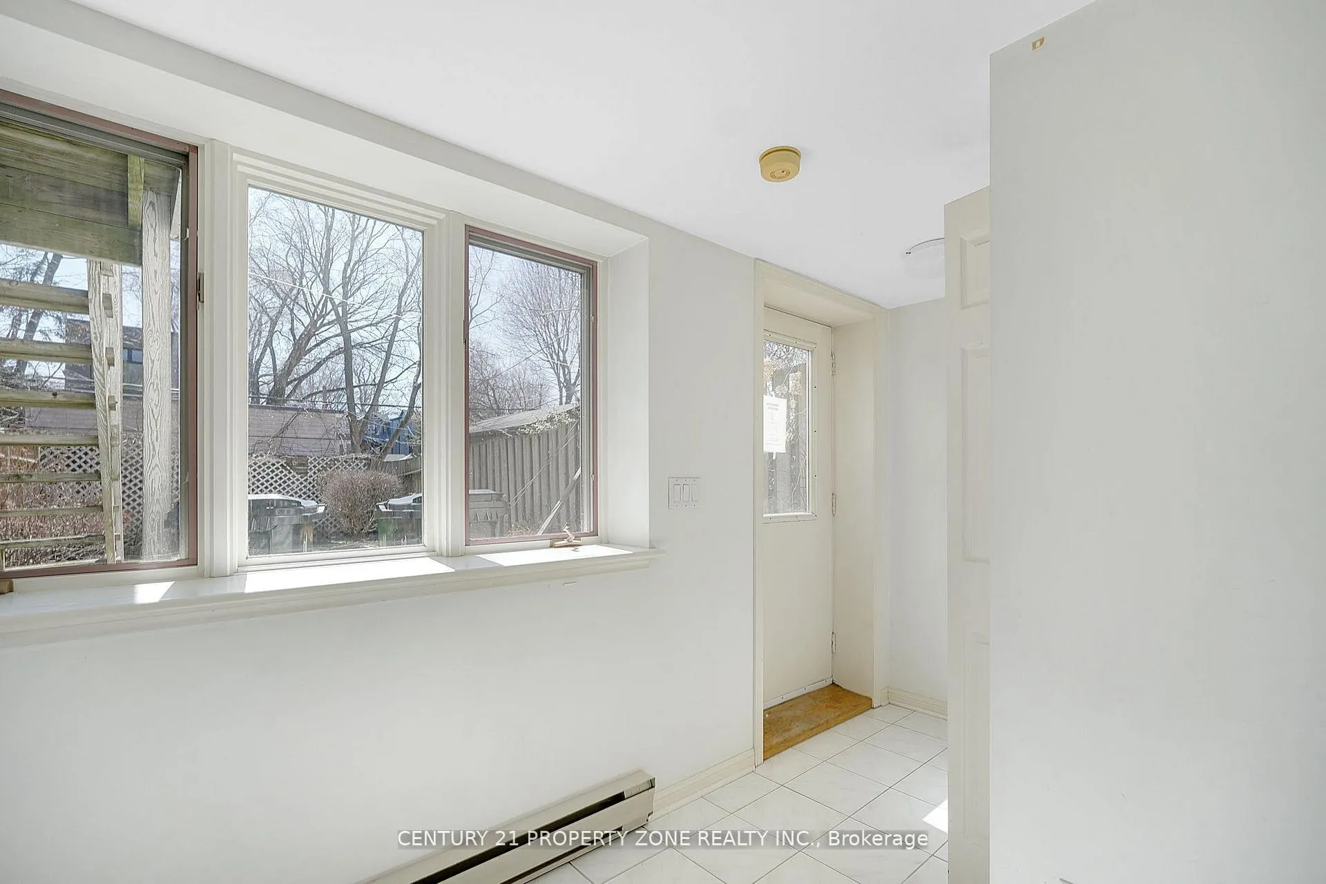 Photo 33 of 97 Sparkhall Avenue, Toronto, North Riverdale — HOMEH