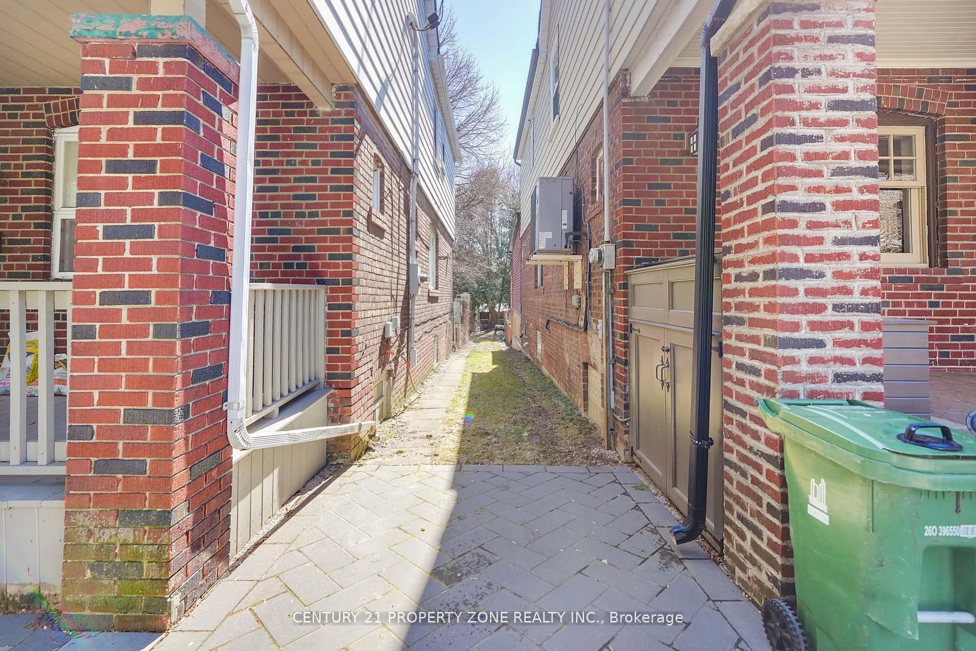 Photo 38 of 97 Sparkhall Avenue, Toronto, North Riverdale — HOMEH