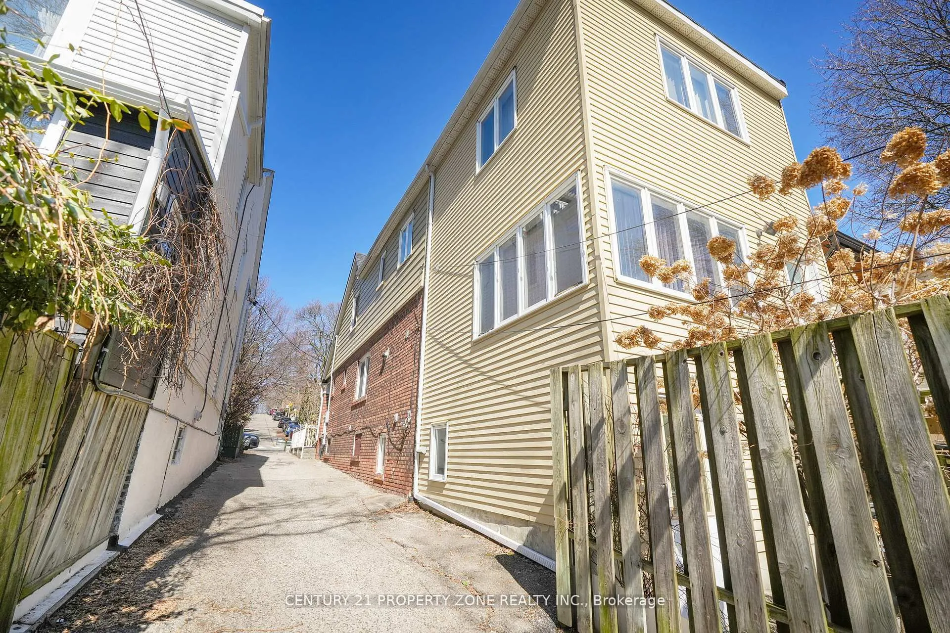 Photo 40 of 97 Sparkhall Avenue, Toronto, North Riverdale — HOMEH