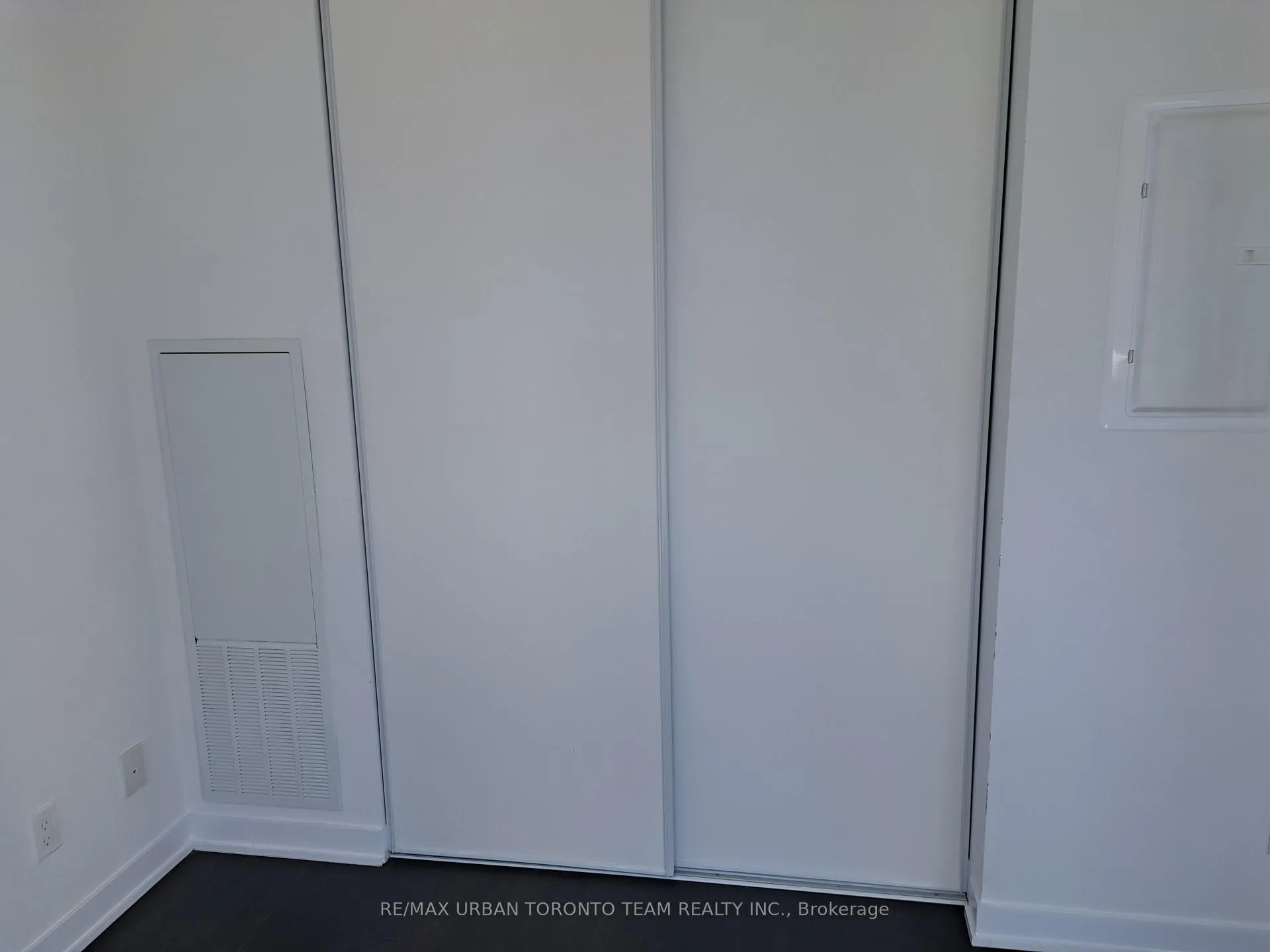 Photo 14 of Unit 3613, 87 Peter Street, Toronto, Waterfront Communities — HOMEH