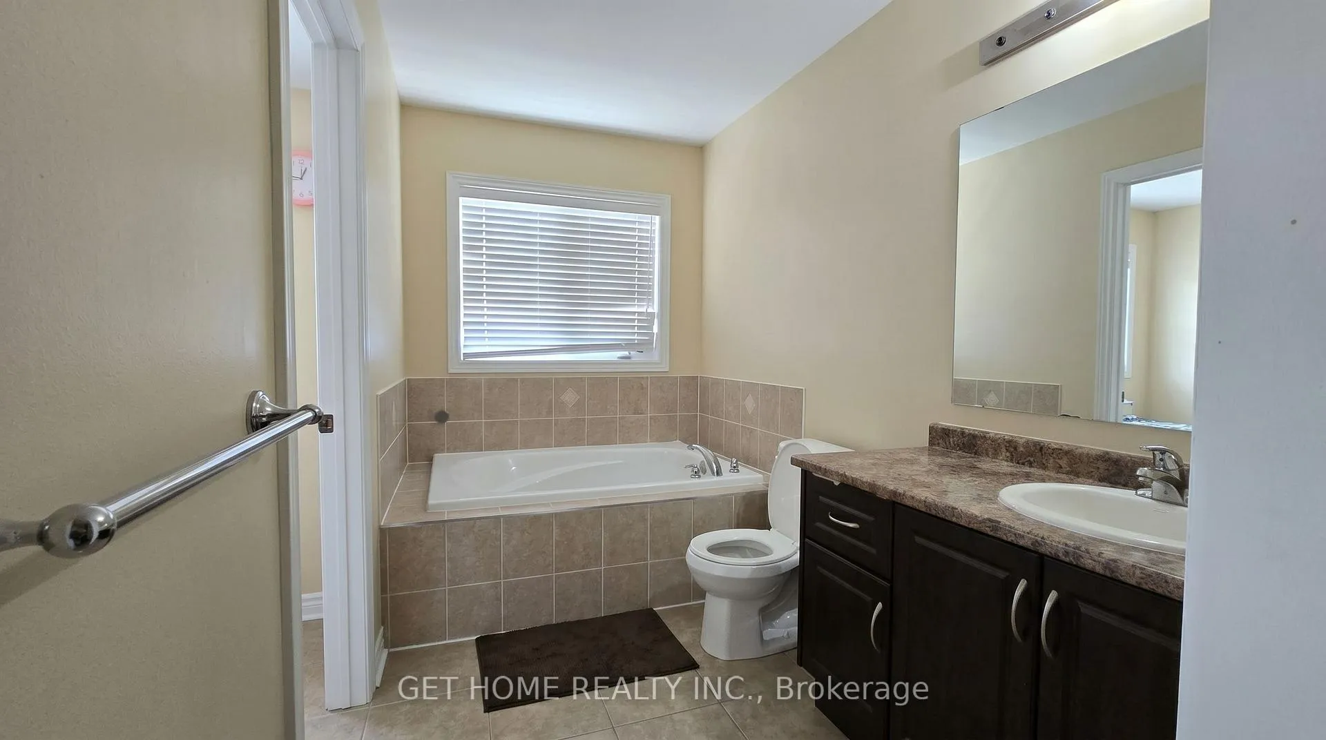 Photo 27 of 50 Speedwell Street, Brampton, Credit Valley — HOMEH