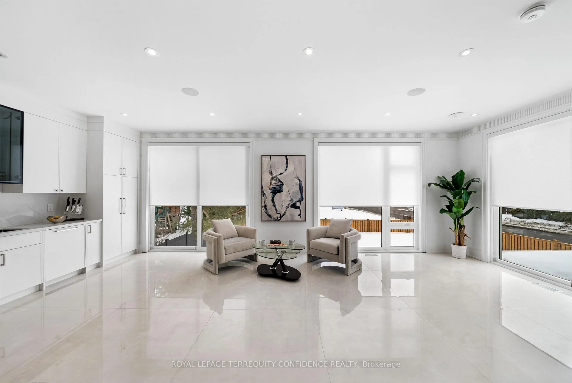 Photo 5 of 85 Crestwood Road, Vaughan, Crestwood-Springfarm-Yorkhill — HOMEH