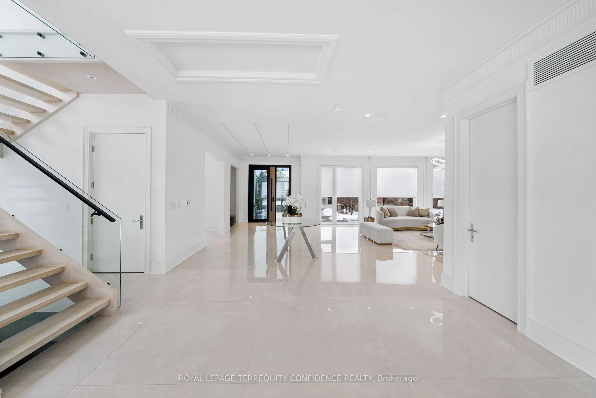 Photo 16 of 85 Crestwood Road, Vaughan, Crestwood-Springfarm-Yorkhill — HOMEH