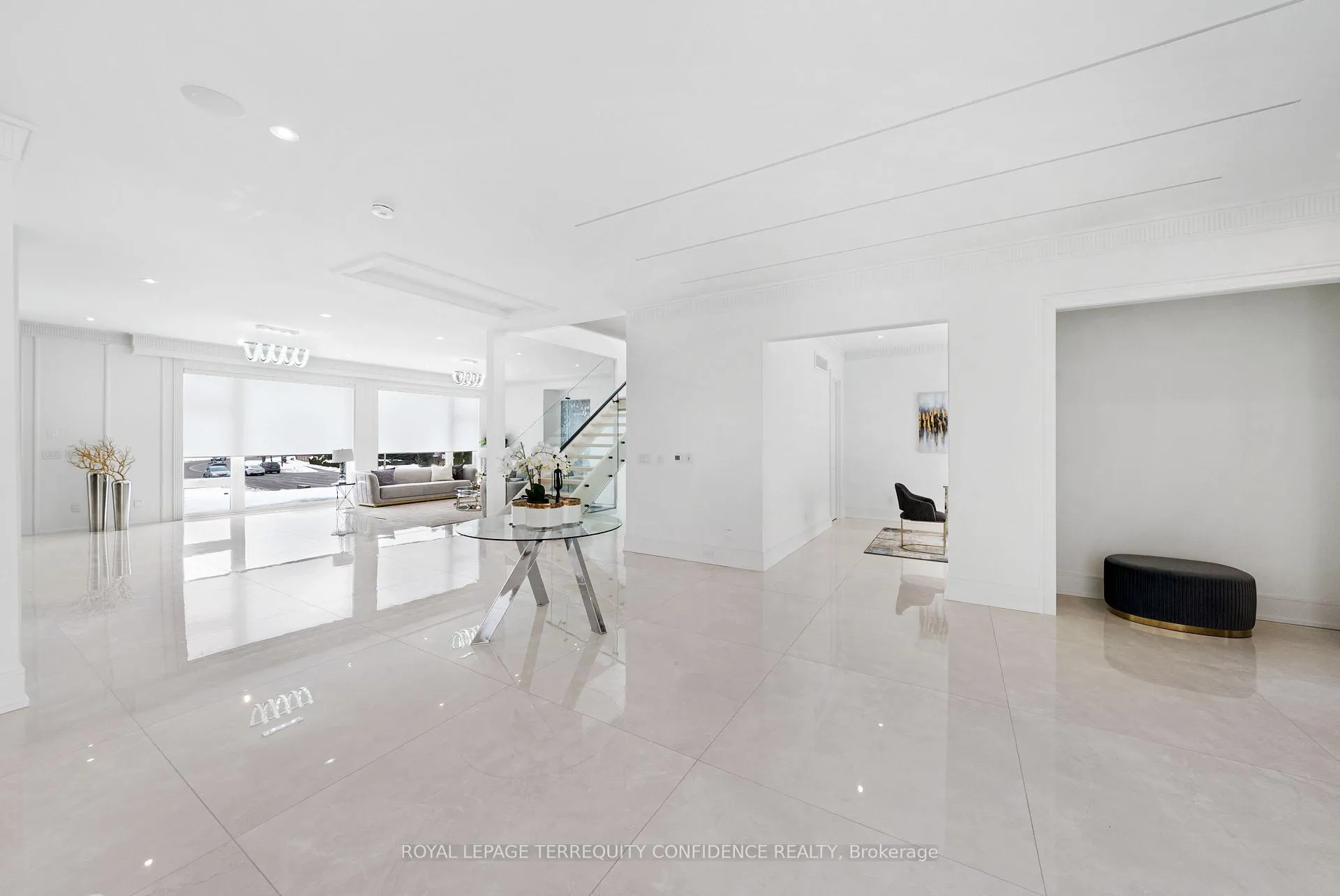Photo 27 of 85 Crestwood Road, Vaughan, Crestwood-Springfarm-Yorkhill — HOMEH