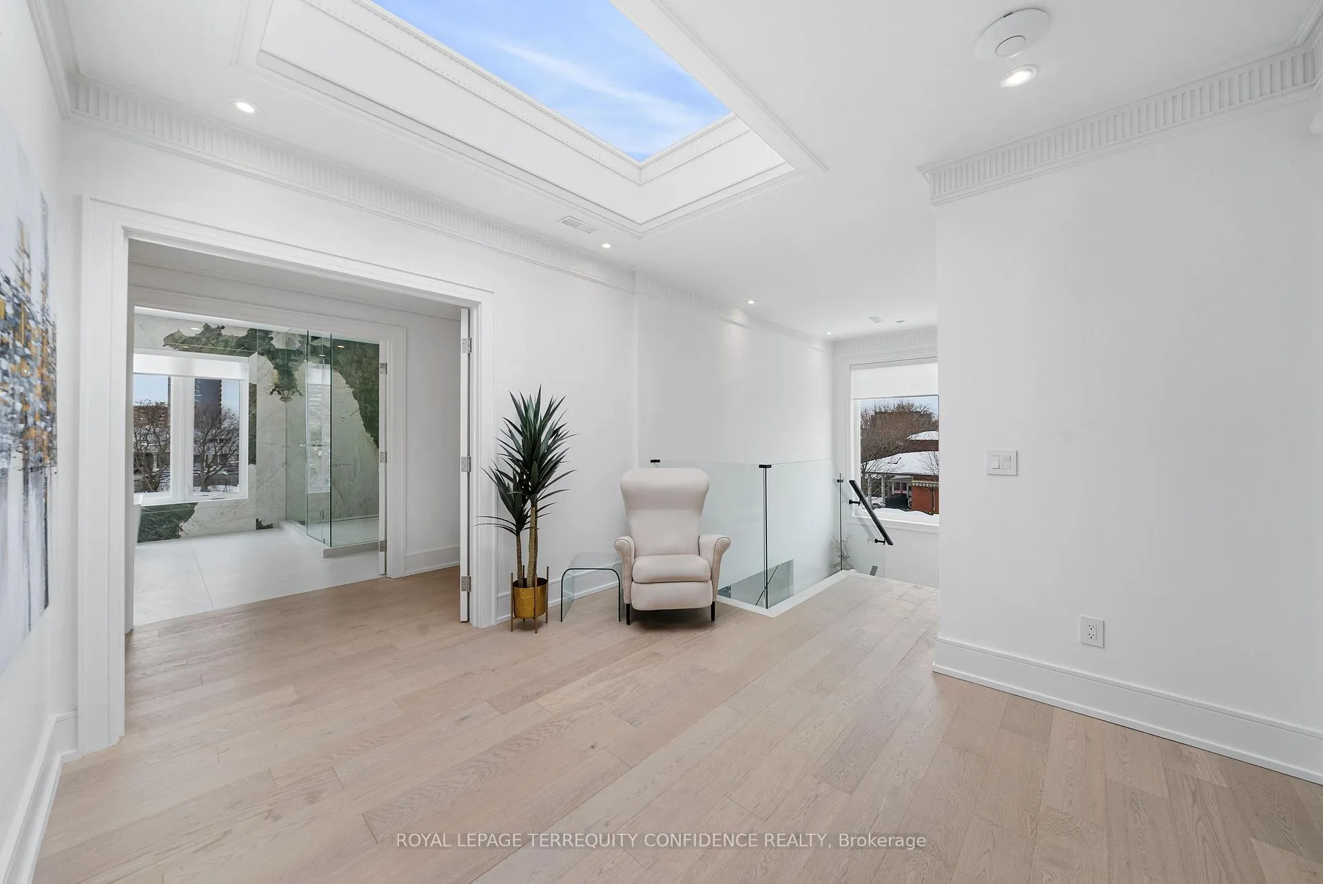 Photo 38 of 85 Crestwood Road, Vaughan, Crestwood-Springfarm-Yorkhill — HOMEH