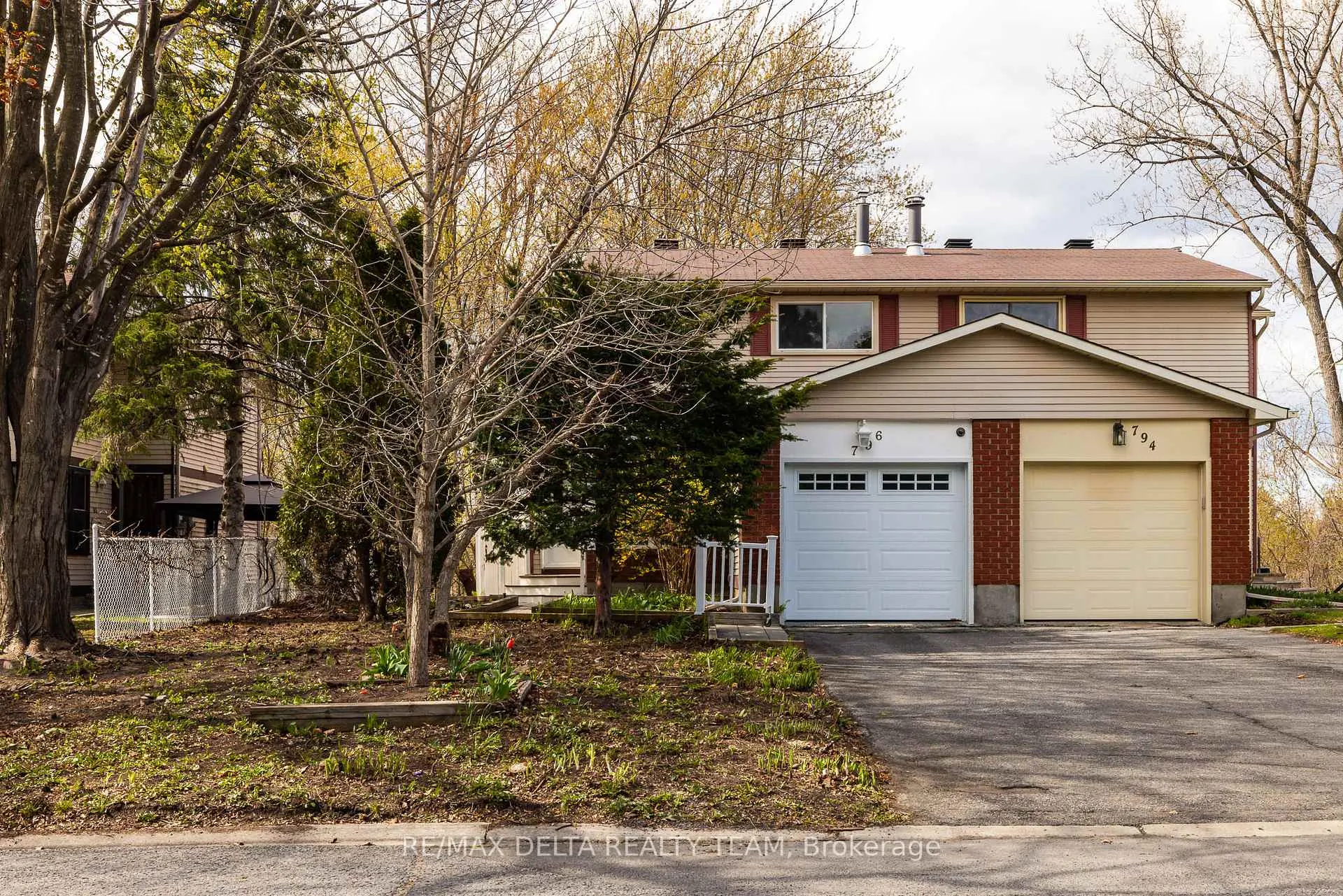 Photo 1 of 796 Vinette Crescent, Ottawa, Chatelaine Village — HOMEH