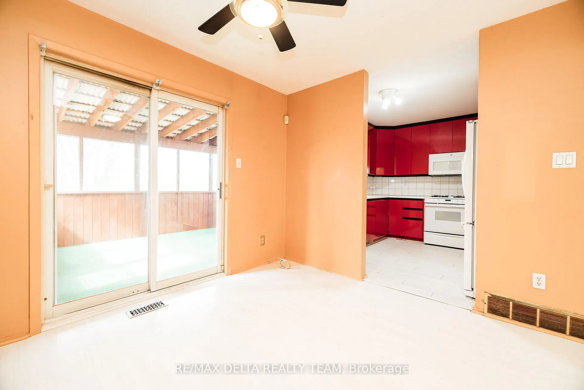 Photo 8 of 796 Vinette Crescent, Ottawa, Chatelaine Village — HOMEH