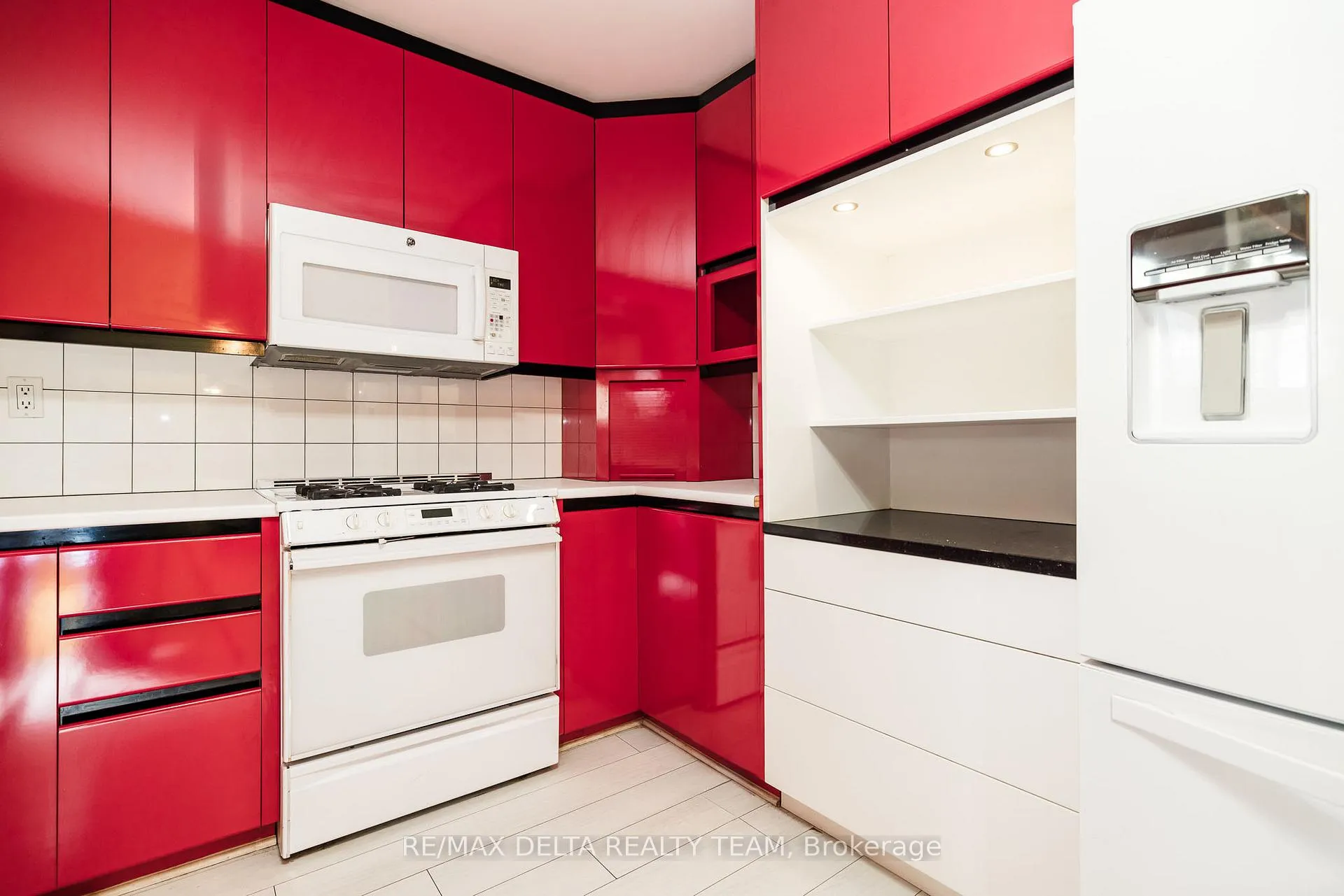 Photo 10 of 796 Vinette Crescent, Ottawa, Chatelaine Village — HOMEH