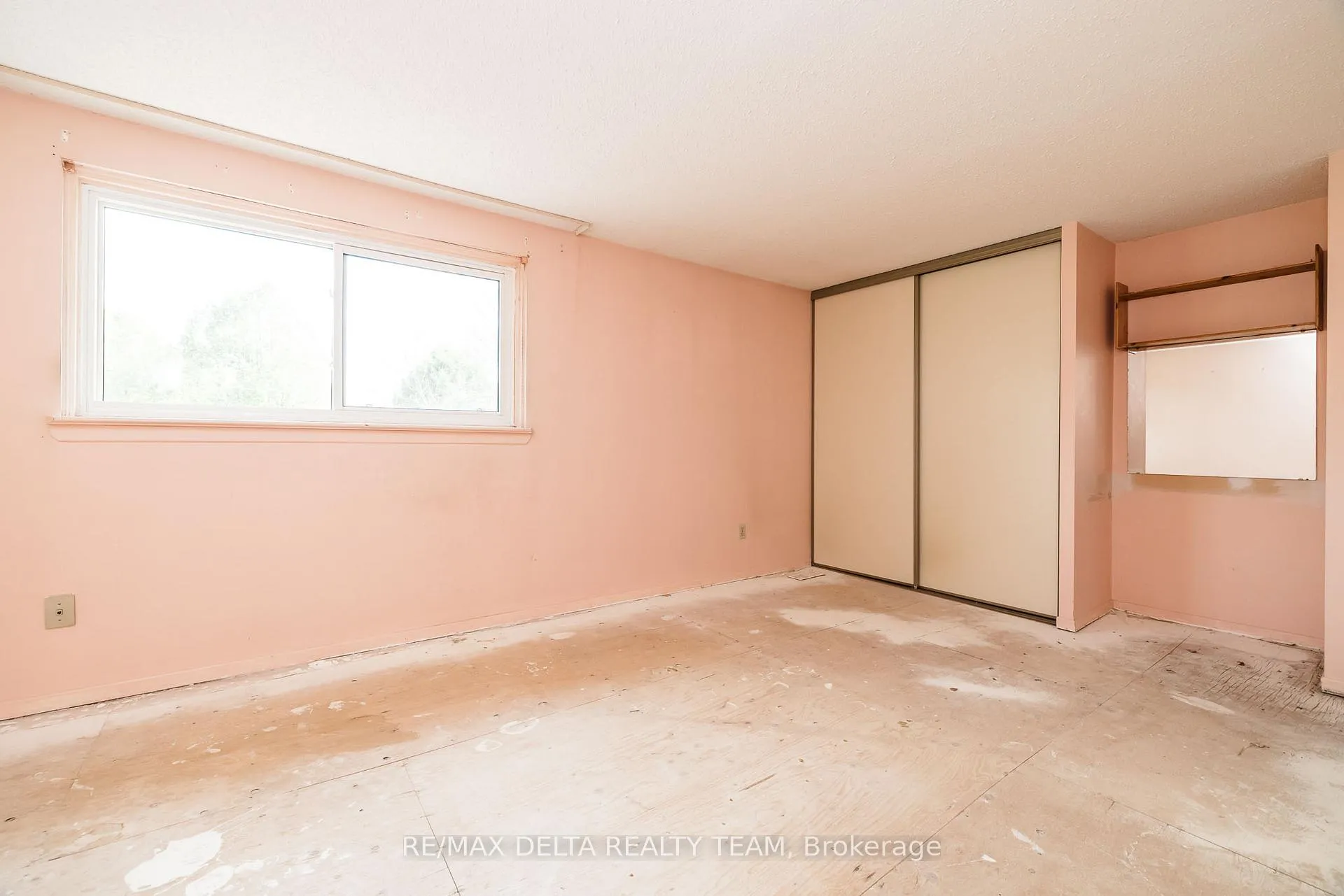 Photo 11 of 796 Vinette Crescent, Ottawa, Chatelaine Village — HOMEH