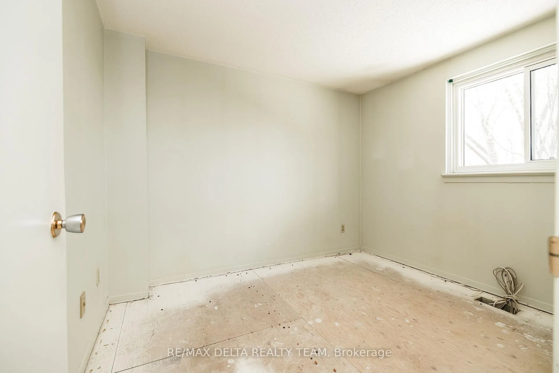 Photo 14 of 796 Vinette Crescent, Ottawa, Chatelaine Village — HOMEH