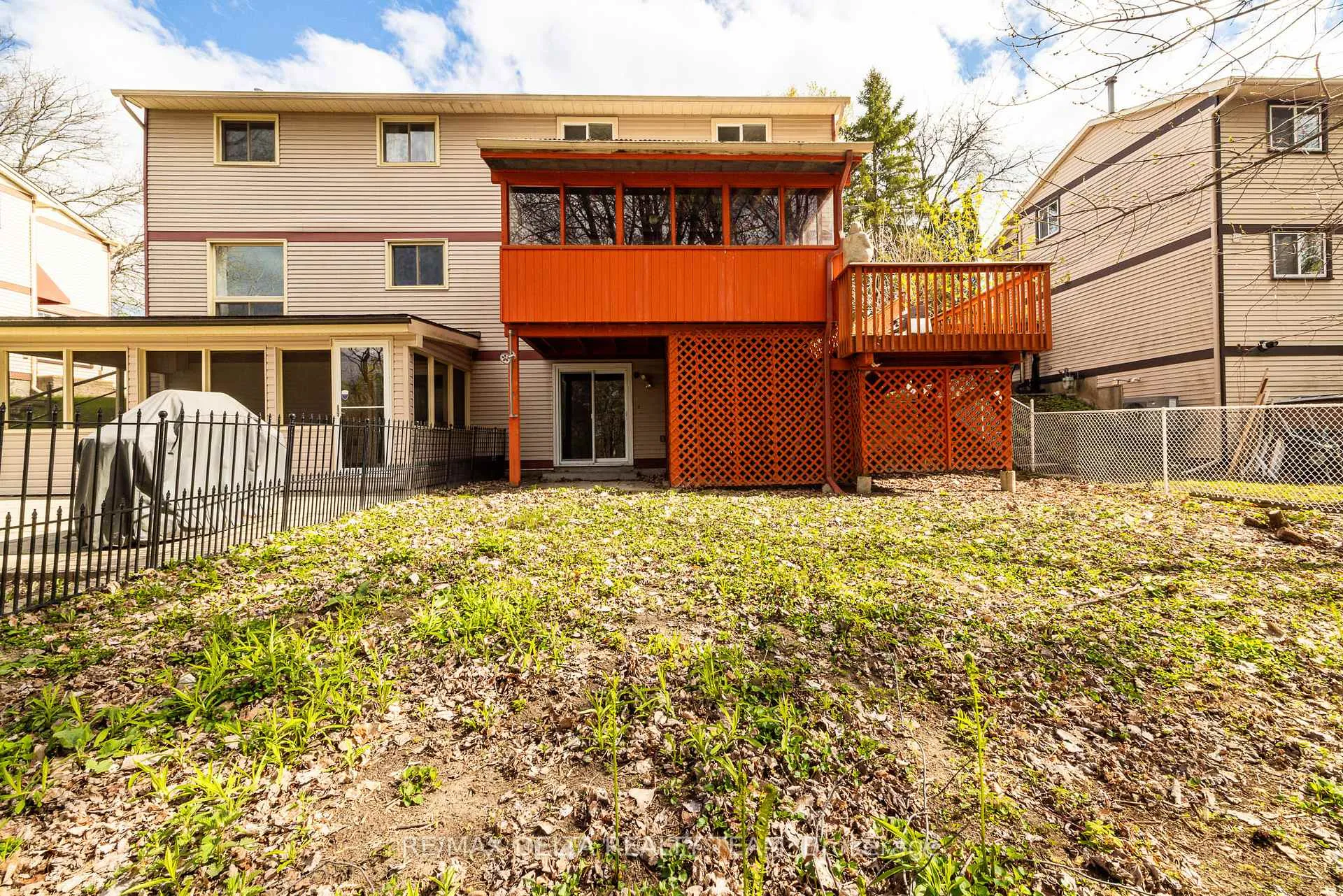 Photo 20 of 796 Vinette Crescent, Ottawa, Chatelaine Village — HOMEH