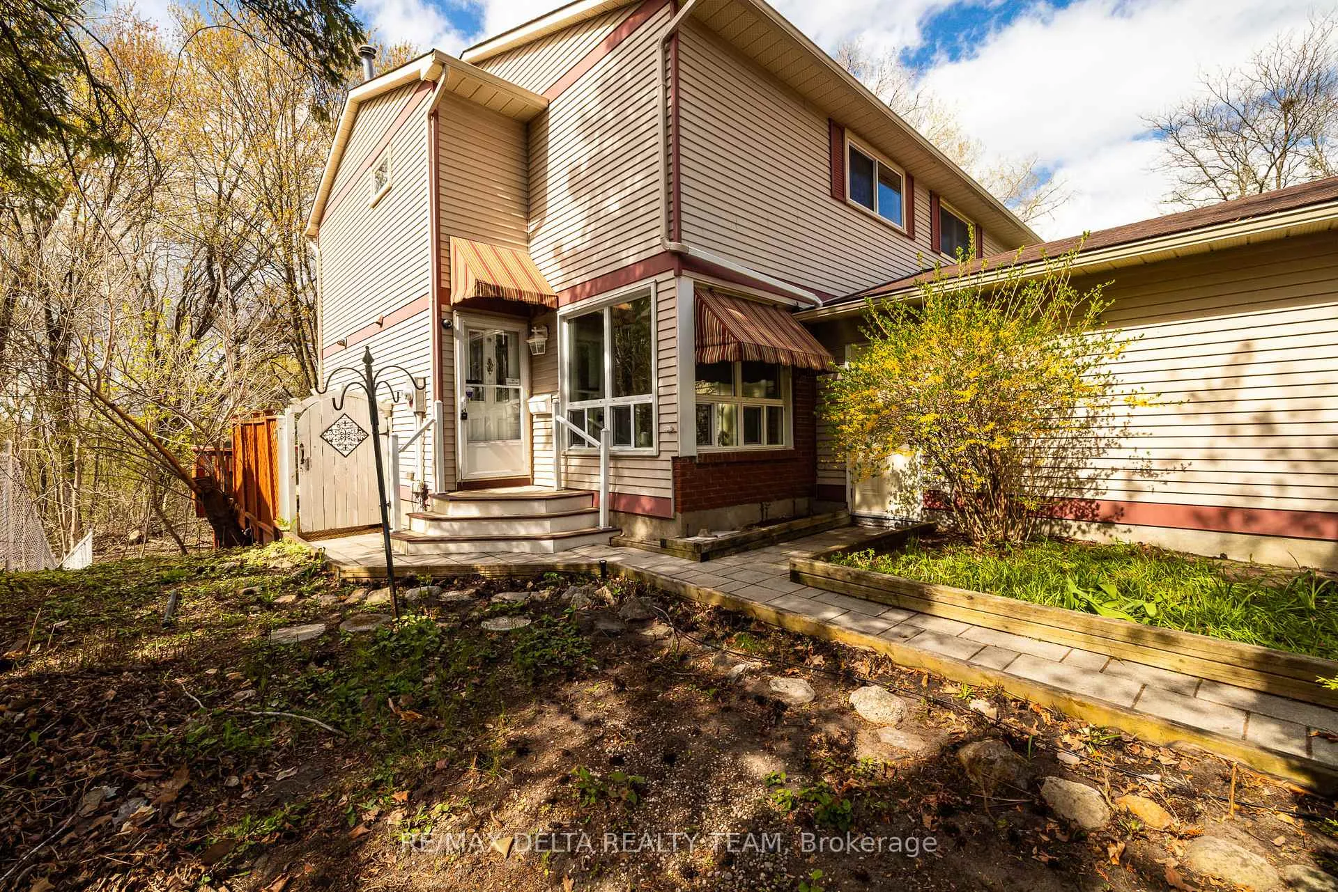 Photo 21 of 796 Vinette Crescent, Ottawa, Chatelaine Village — HOMEH