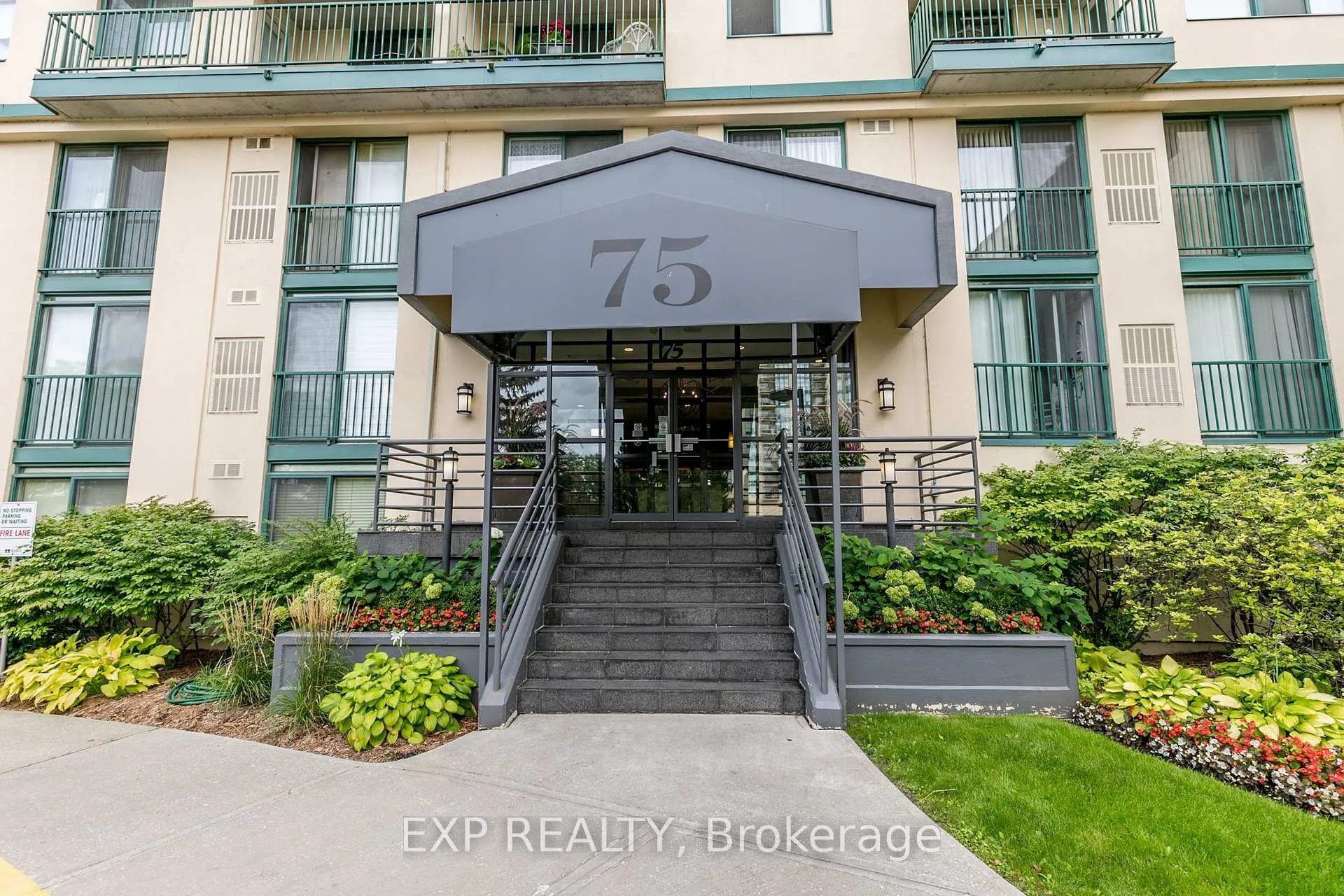 Photo 2 of Unit 906, 75 Ellen Street, Barrie, City Centre — HOMEH