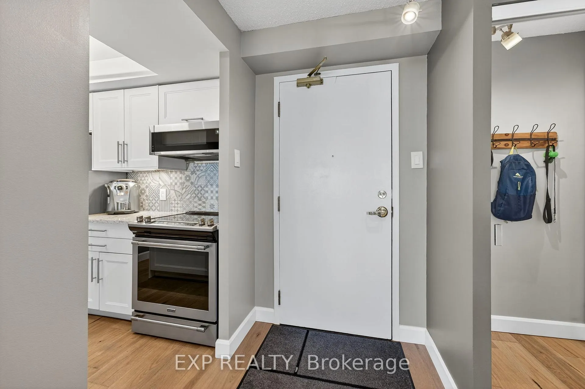 Photo 9 of Unit 906, 75 Ellen Street, Barrie, City Centre — HOMEH