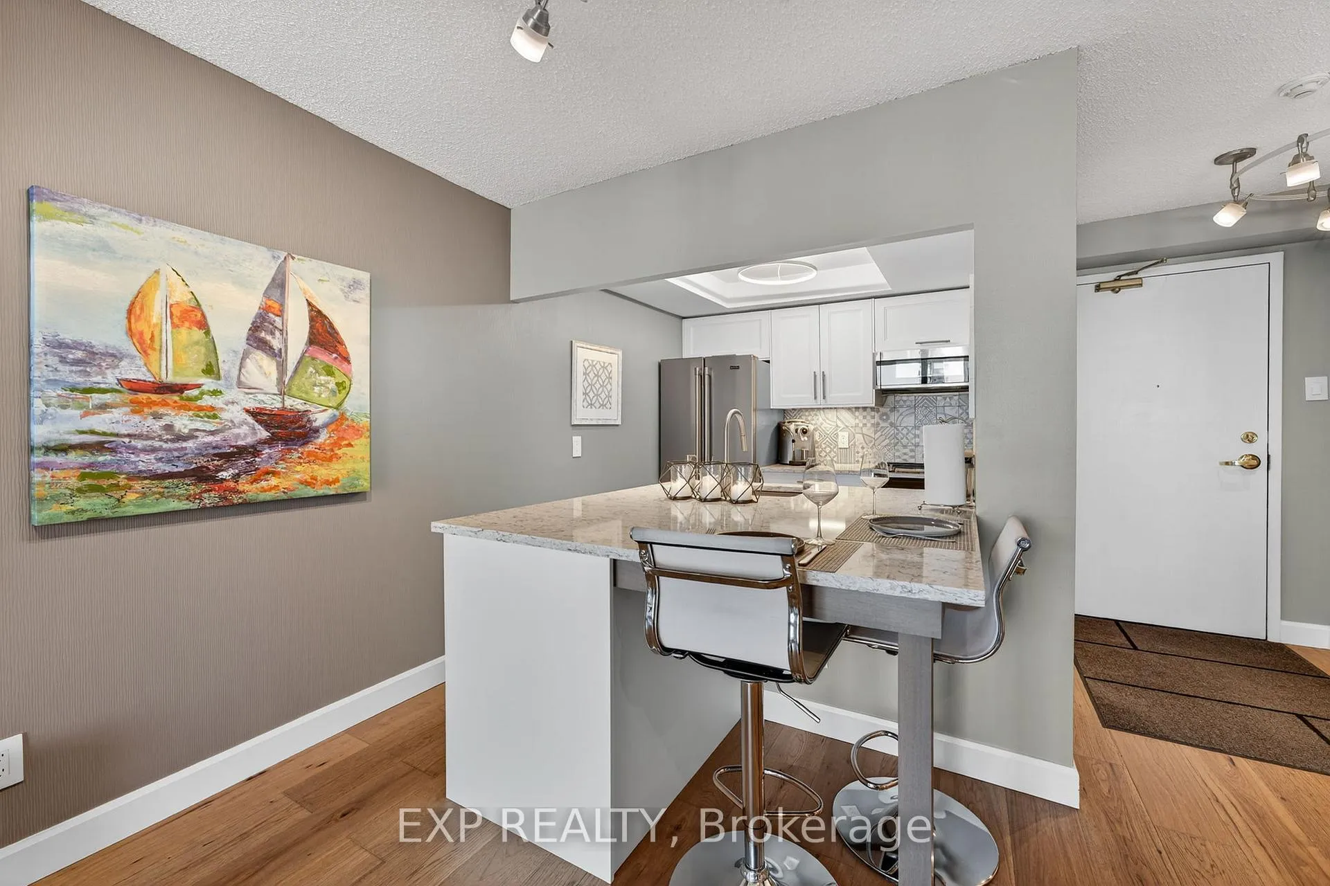 Photo 12 of Unit 906, 75 Ellen Street, Barrie, City Centre — HOMEH