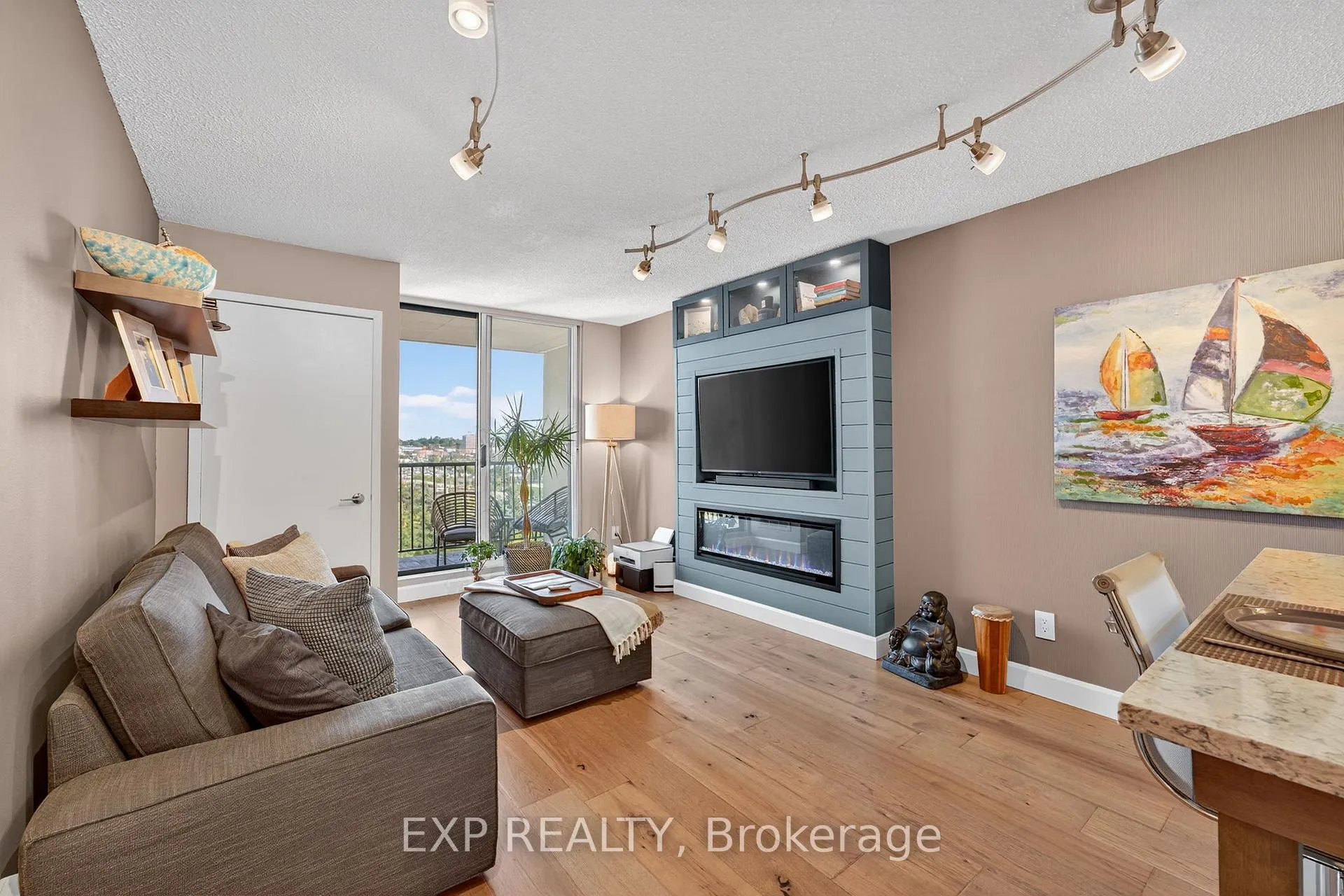 Photo 16 of Unit 906, 75 Ellen Street, Barrie, City Centre — HOMEH