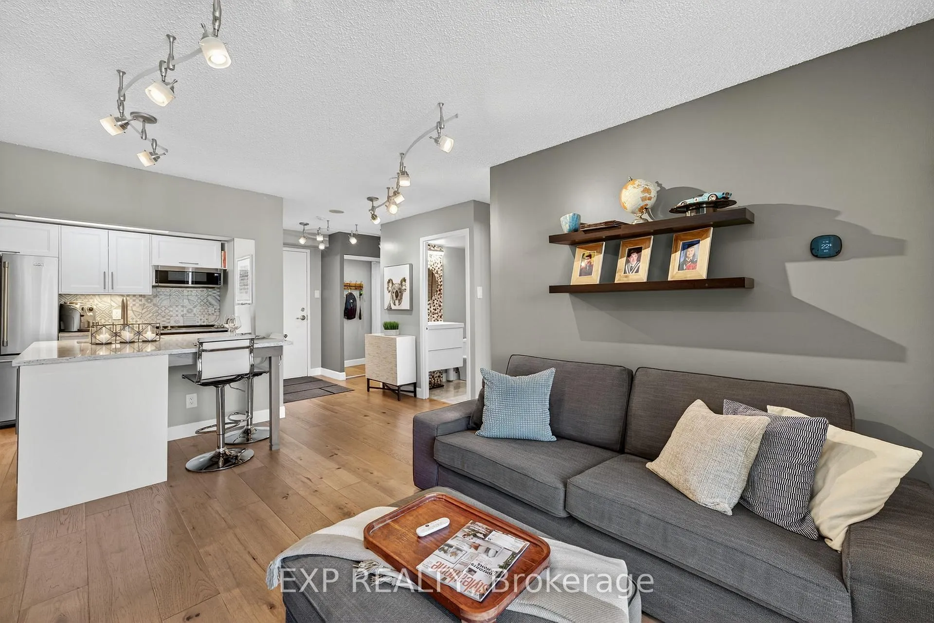 Photo 18 of Unit 906, 75 Ellen Street, Barrie, City Centre — HOMEH
