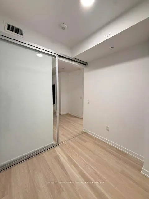 Photo 4 of Unit 1002, 9751 Markham Road, Markham, Greensborough — HOMEH