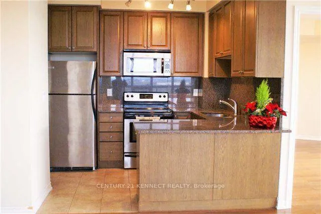 Photo 4 of Unit 911, 9235 Jane Street, Vaughan, Maple — HOMEH
