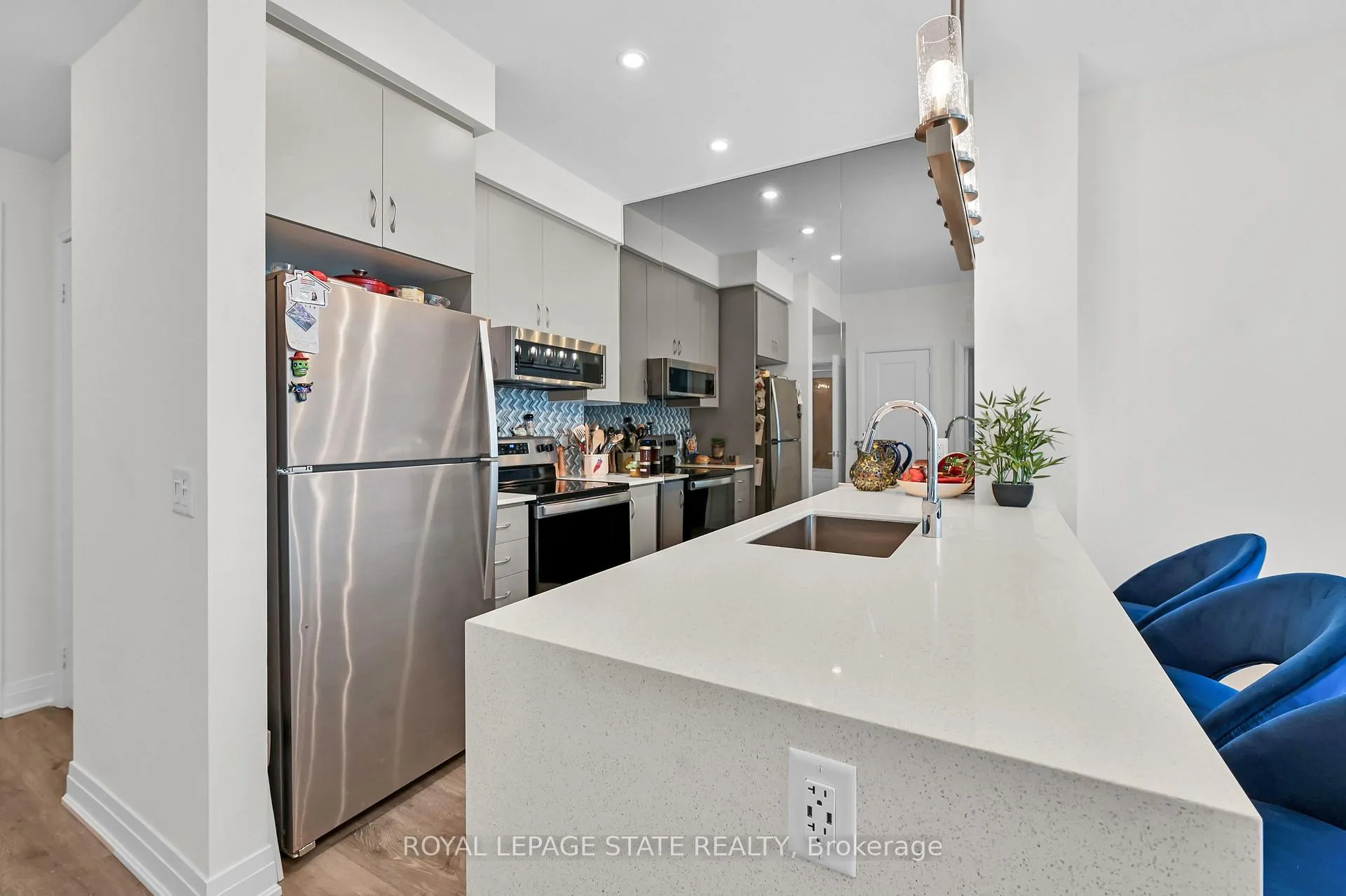 Photo 11 of Unit 231, 16 Concord Place, Grimsby, Grimsby Beach — HOMEH