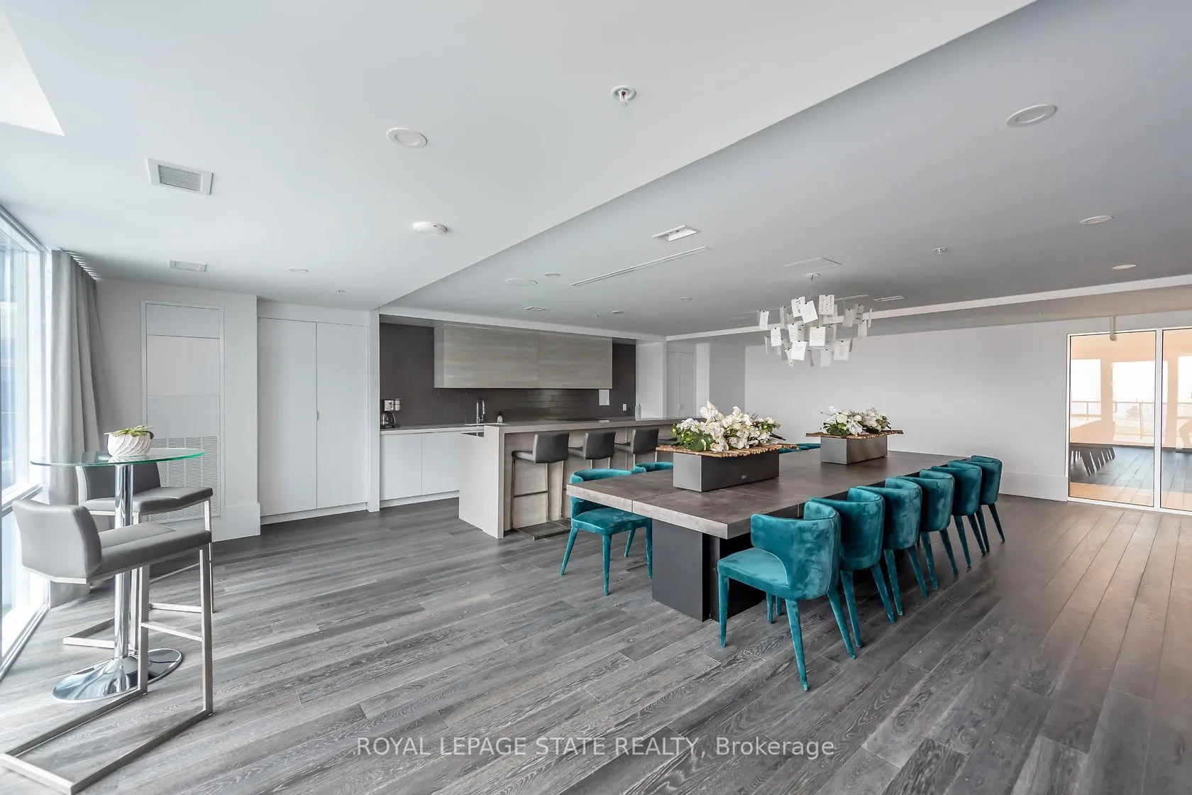 Photo 31 of Unit 231, 16 Concord Place, Grimsby, Grimsby Beach — HOMEH