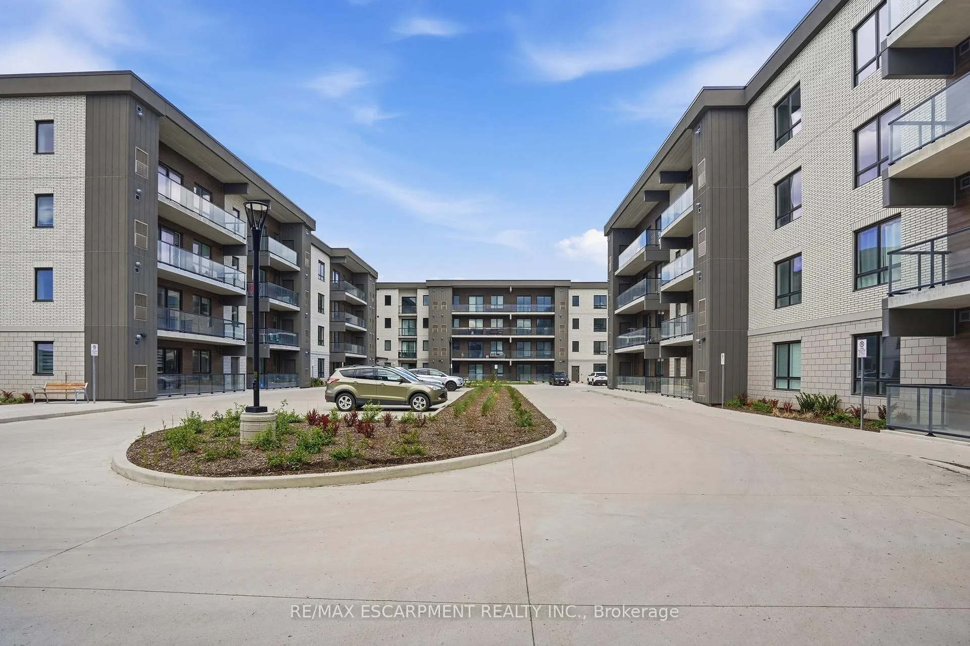 Photo 3 of Unit 407, 7549A Kalar Road, Niagara Falls, Brown — HOMEH
