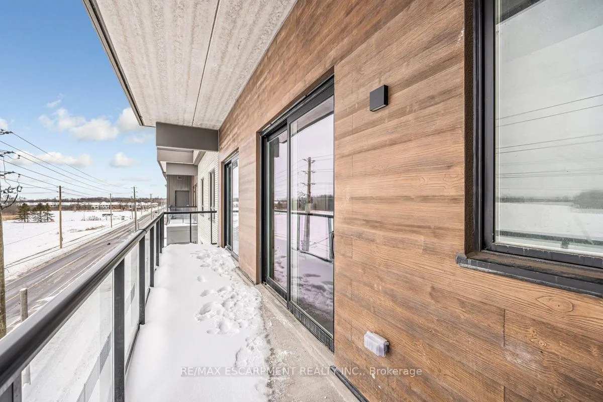 Photo 13 of Unit 407, 7549A Kalar Road, Niagara Falls, Brown — HOMEH