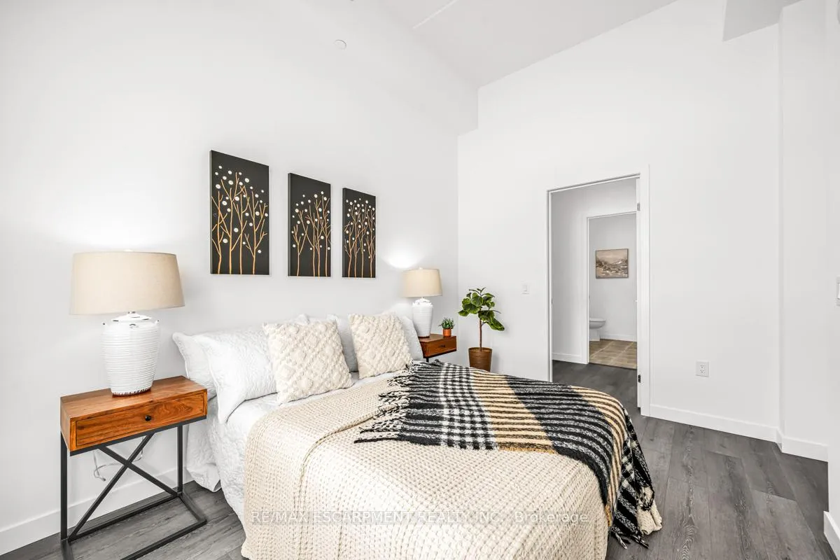 Photo 17 of Unit 407, 7549A Kalar Road, Niagara Falls, Brown — HOMEH