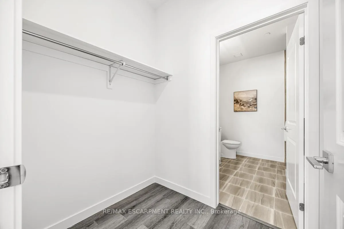 Photo 18 of Unit 407, 7549A Kalar Road, Niagara Falls, Brown — HOMEH