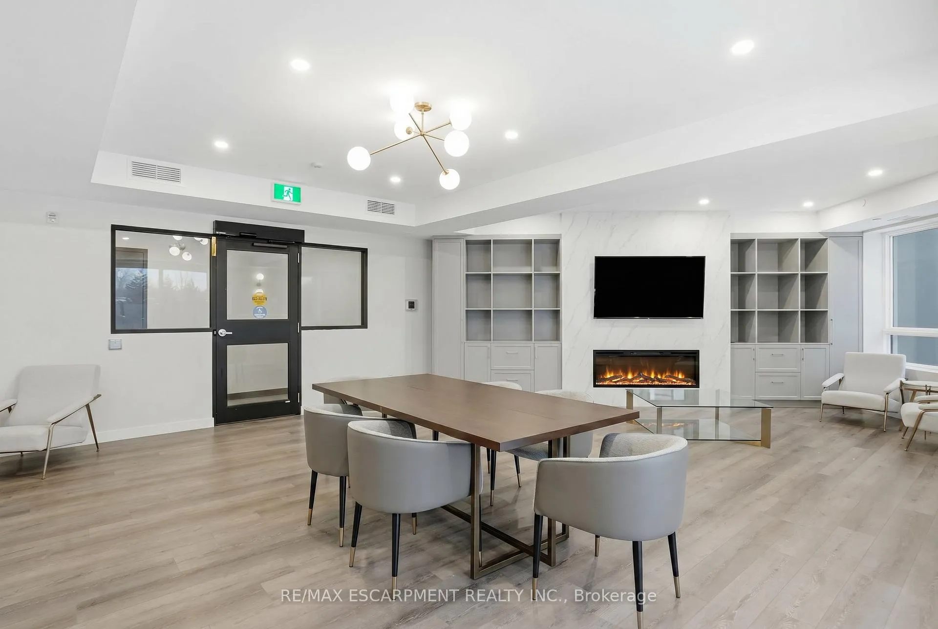 Photo 29 of Unit 407, 7549A Kalar Road, Niagara Falls, Brown — HOMEH