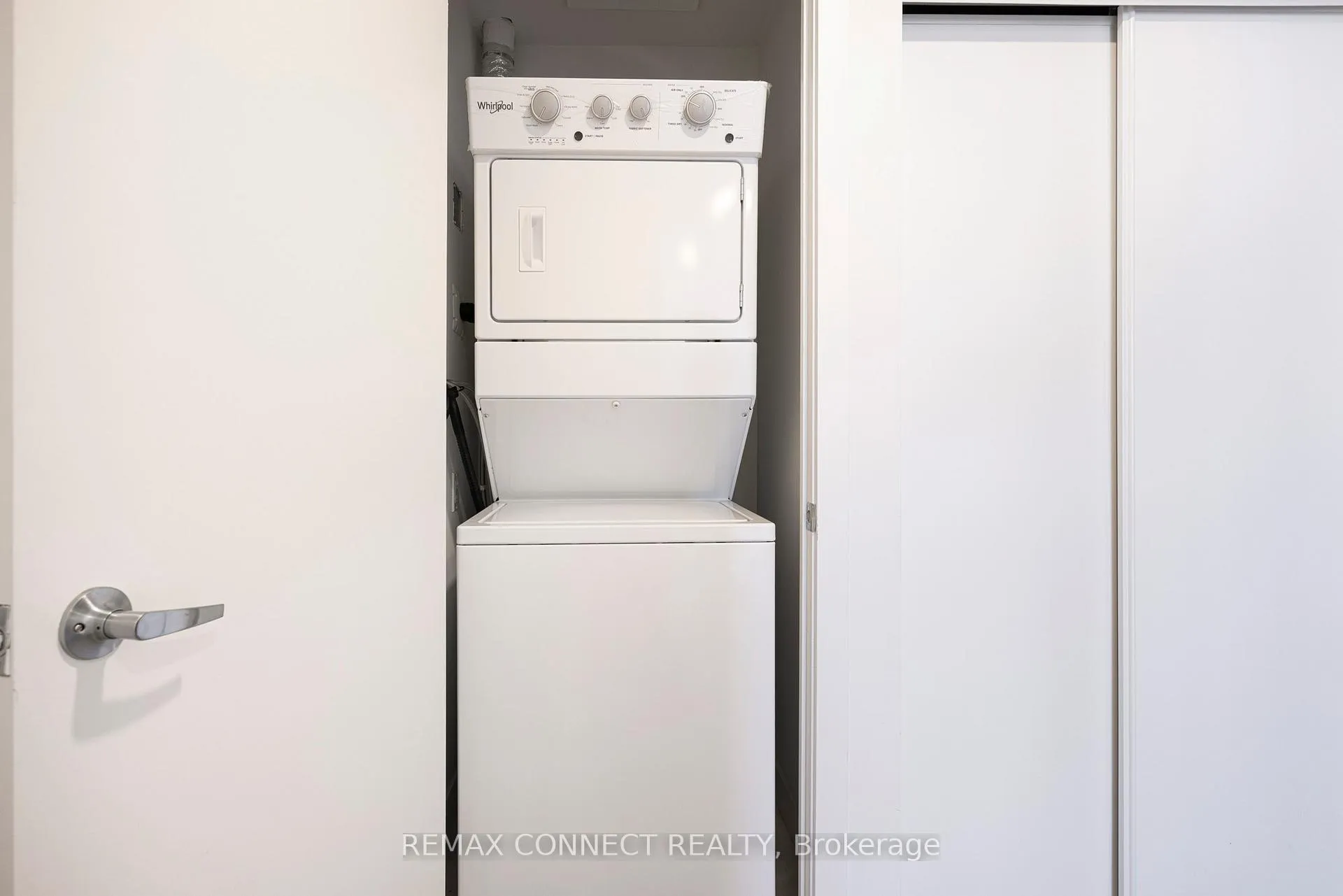 Photo 17 of Unit 708, 1 Cardiff Road, Toronto, Mount Pleasant East — HOMEH