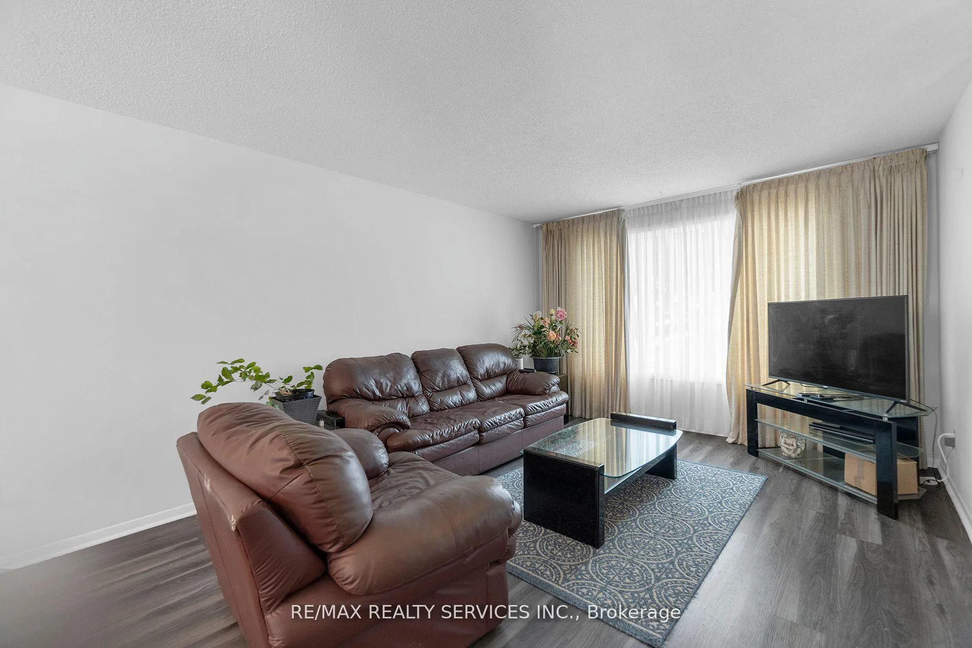 Photo 4 of 81 Glenforest Road, Brampton, Northgate — HOMEH