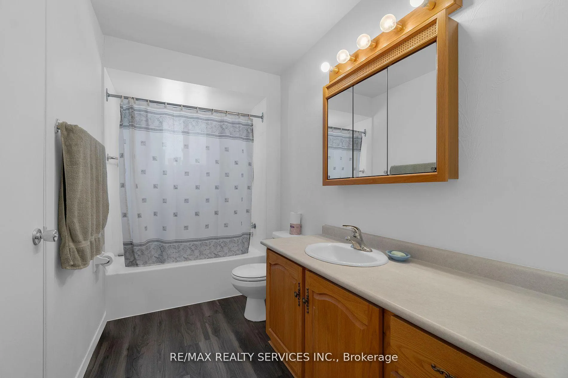 Photo 17 of 81 Glenforest Road, Brampton, Northgate — HOMEH