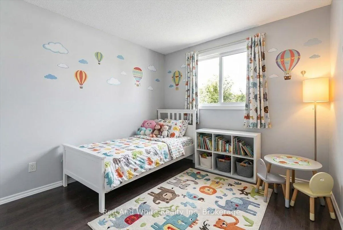 Photo 13 of 96 Pathfinder Crescent, Kitchener, Pioneer Park — HOMEH